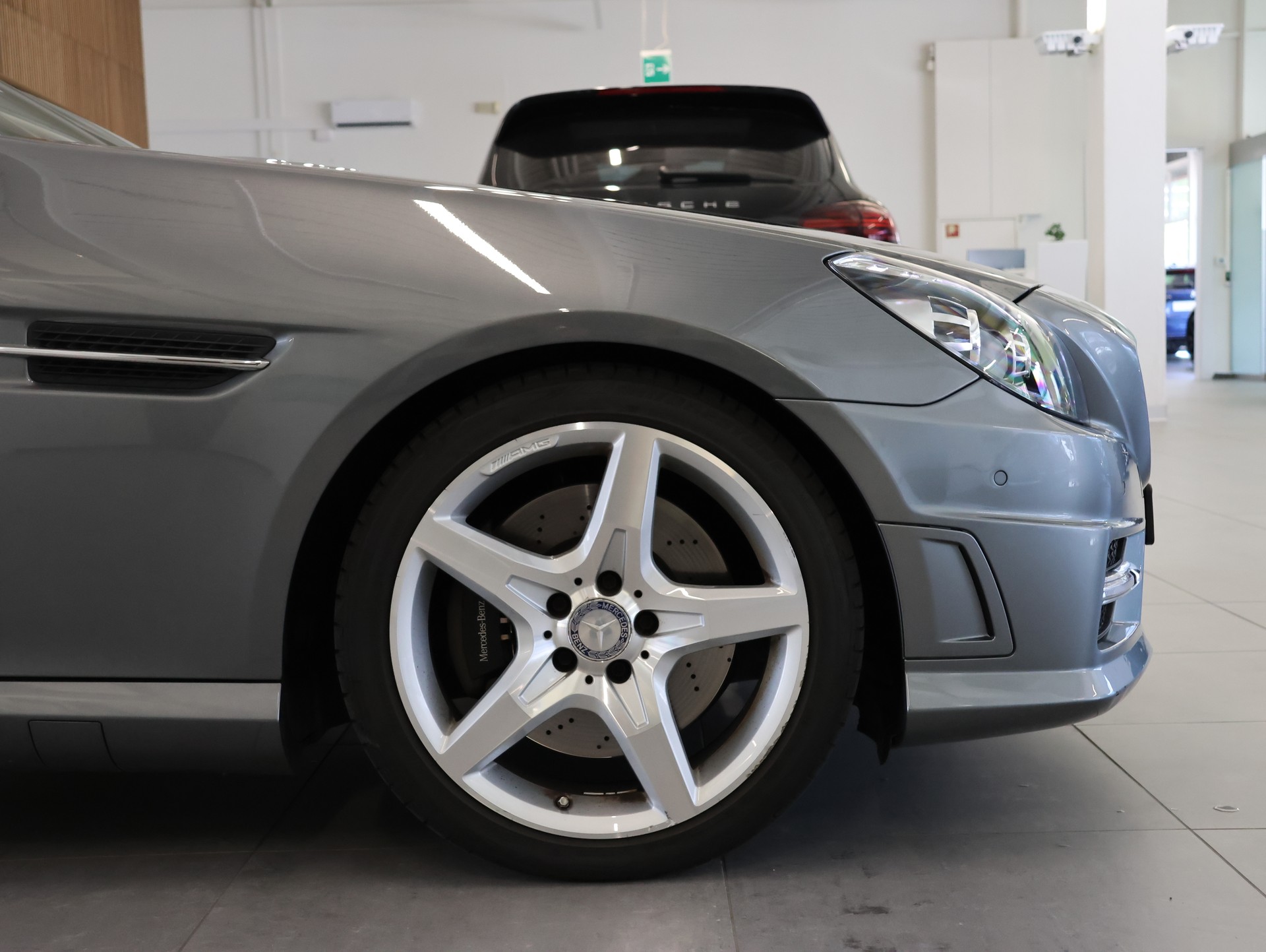MERCEDES-BENZ SLK 350 7G-Tronic *Harman Kardon* *AMG Line* *Memory Sitze*-image-8