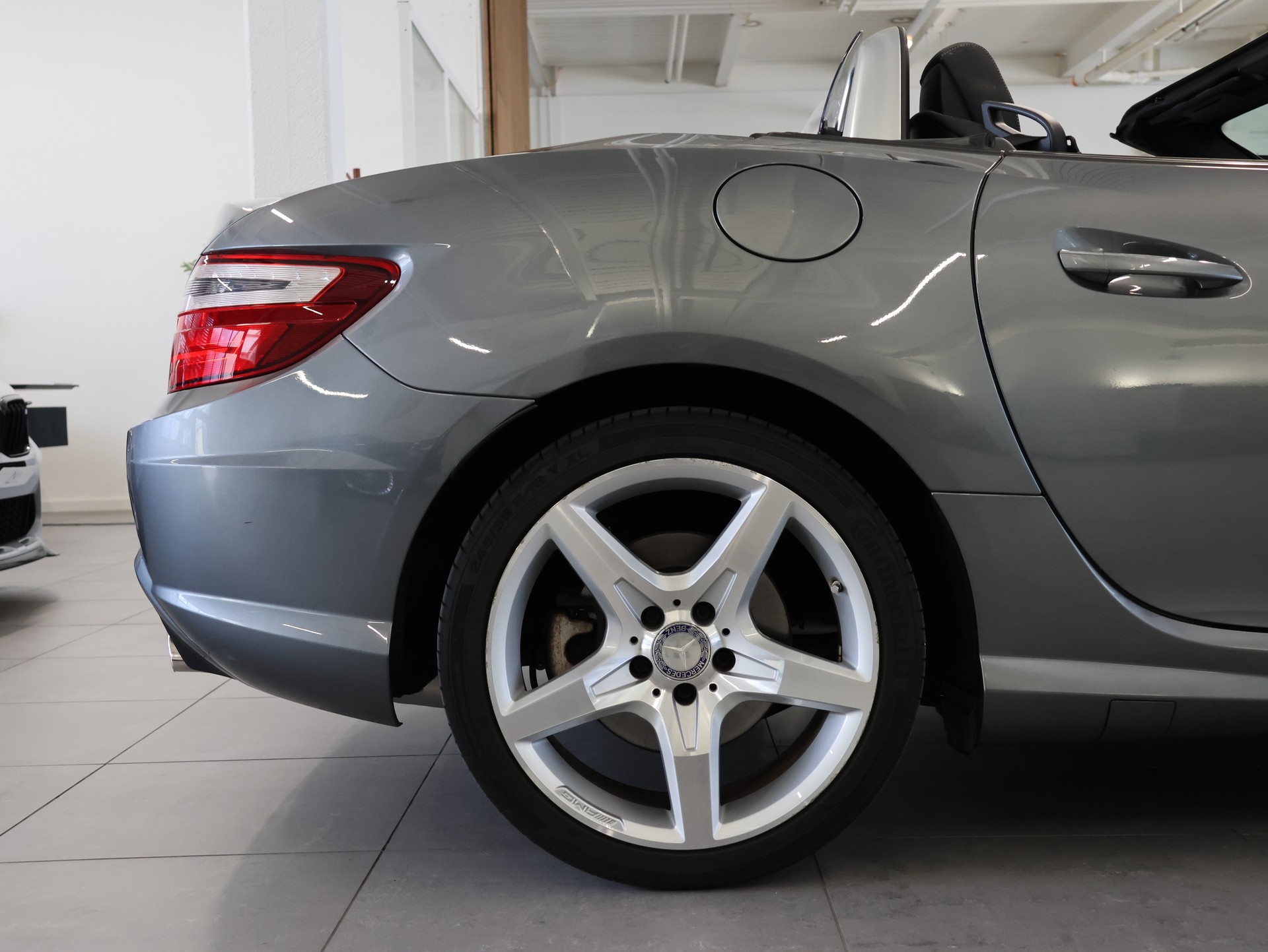 MERCEDES-BENZ SLK 350 7G-Tronic *Harman Kardon* *AMG Line* *Memory Sitze*-image-12