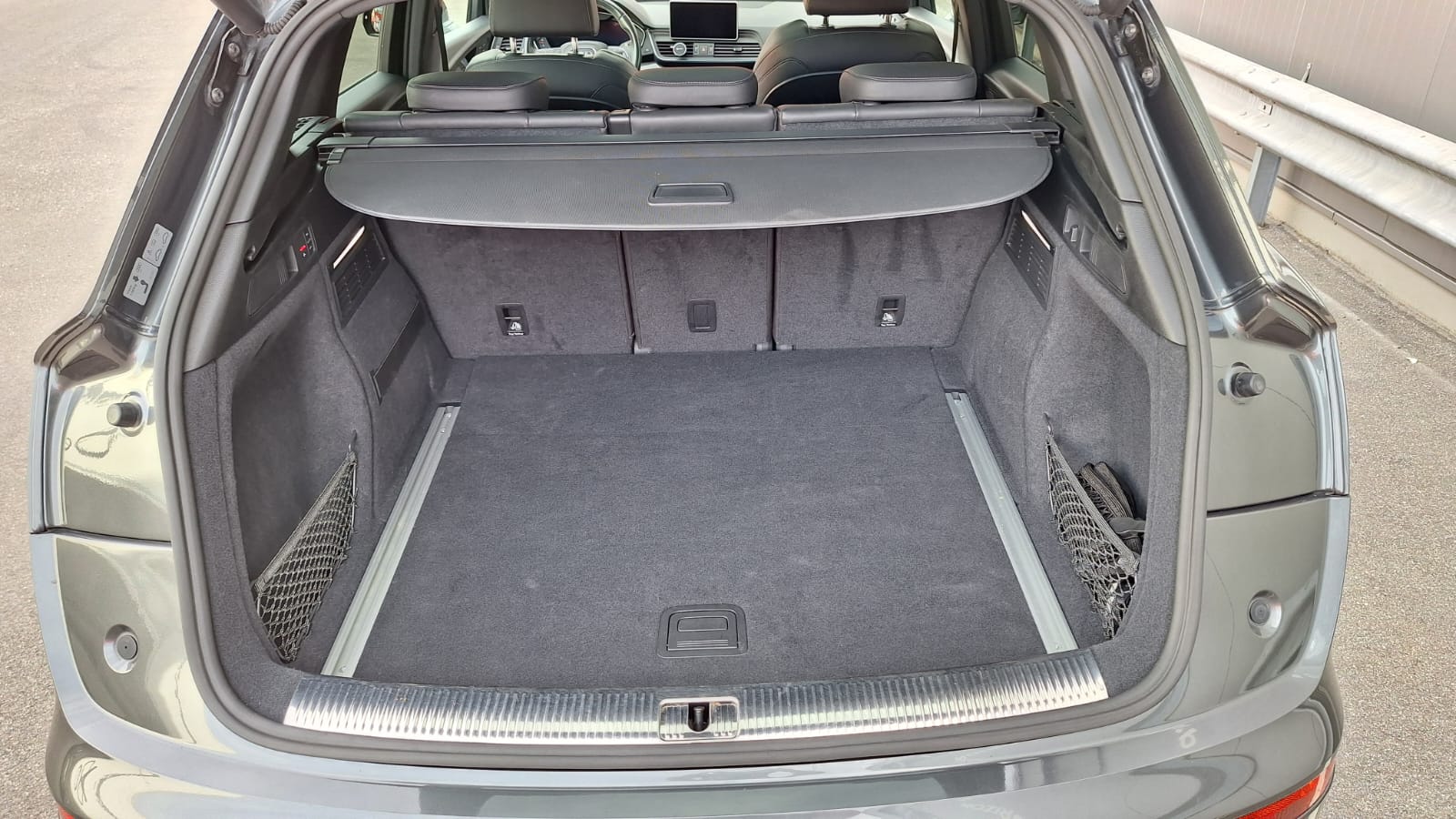 AUDI SQ5 TDI quattro tiptronic-image-8