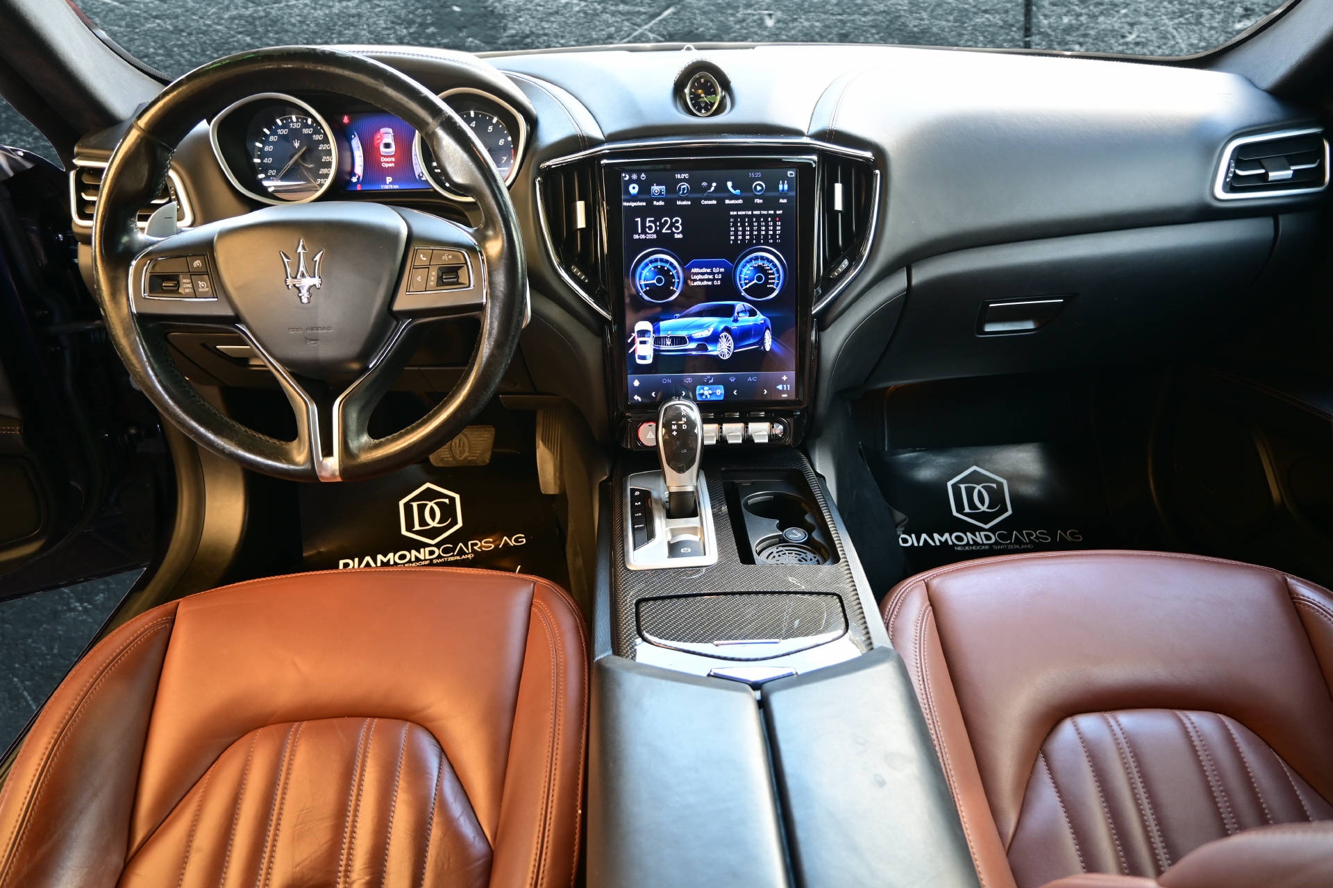 MASERATI Ghibli 3.0 V6 S Q4 **Carbon**-image-9
