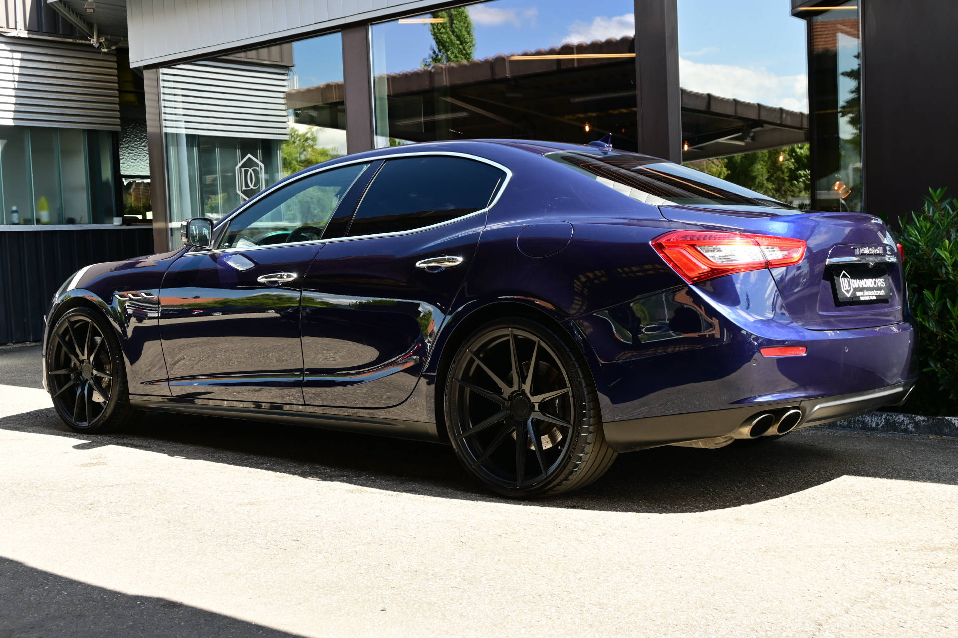 MASERATI Ghibli 3.0 V6 S Q4 **Carbon**-image-4