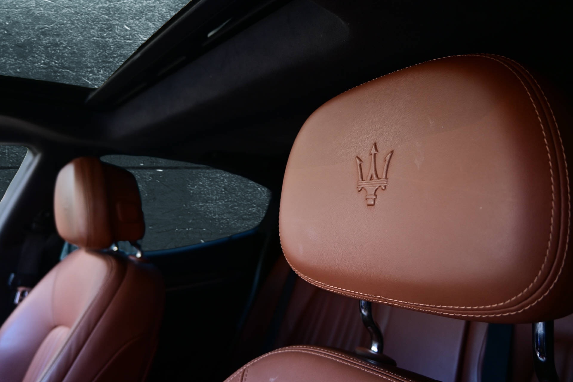MASERATI Ghibli 3.0 V6 S Q4 **Carbon**-image-10