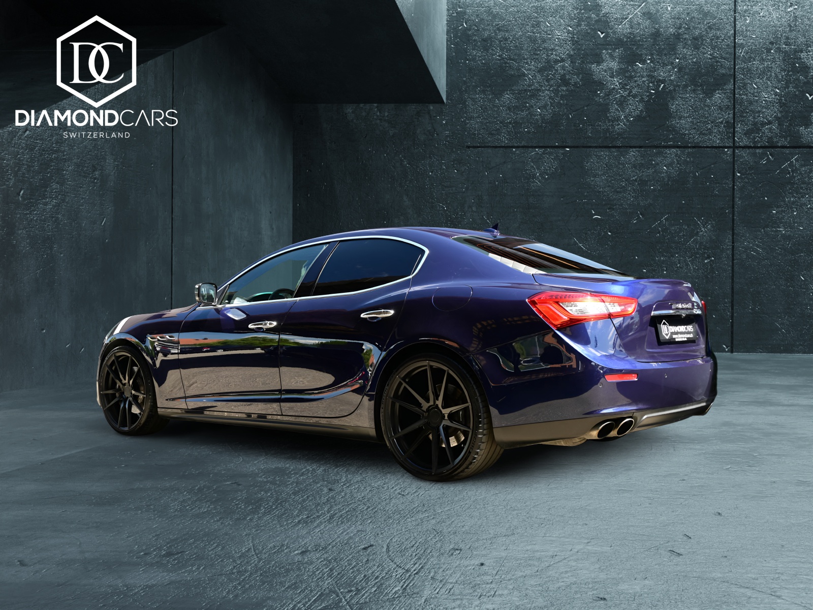 MASERATI Ghibli 3.0 V6 S Q4 **Carbon**-image-4