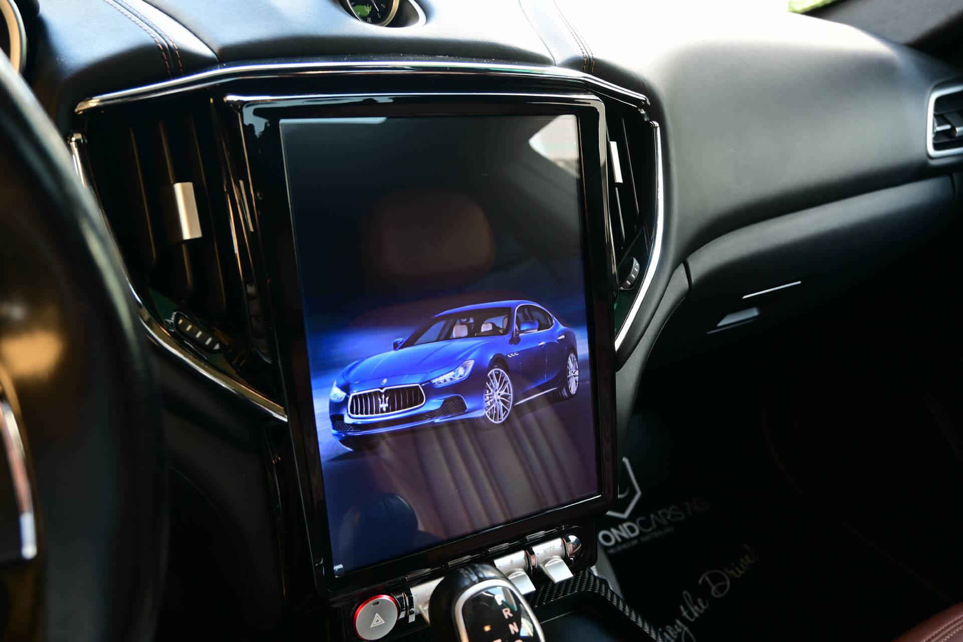 MASERATI Ghibli 3.0 V6 S Q4 **Carbon**-image-17