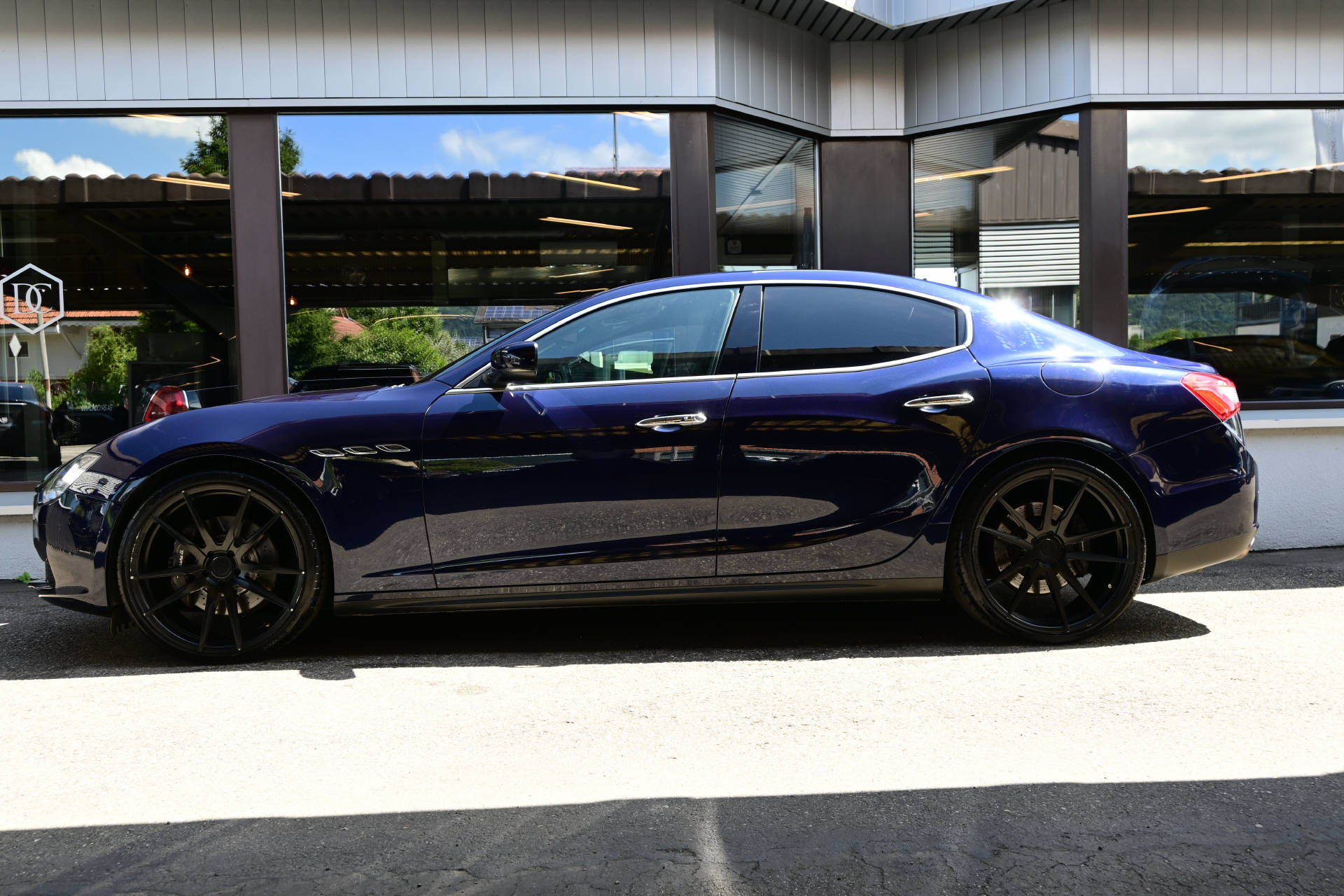MASERATI Ghibli 3.0 V6 S Q4 **Carbon**-showroom-element-3