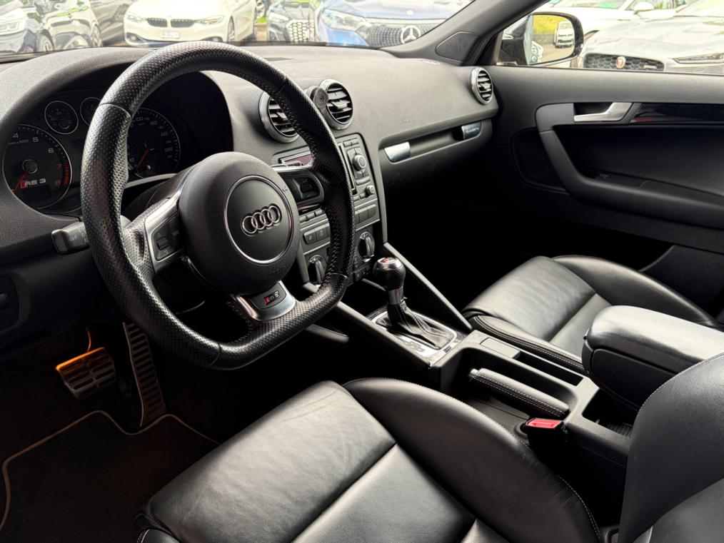 AUDI RS3 Sportback 2.5 TFSi quattro-showroom-element-3