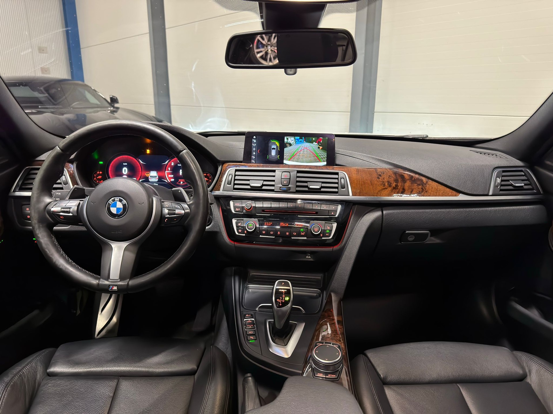 BMW 340i xDrive SAG Touring-image-6