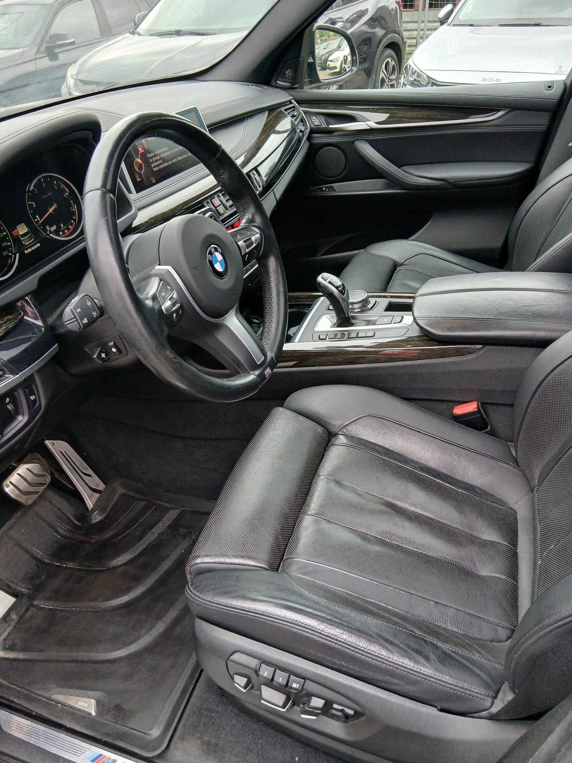 BMW X5 xDrive 50i Steptronic-image-3