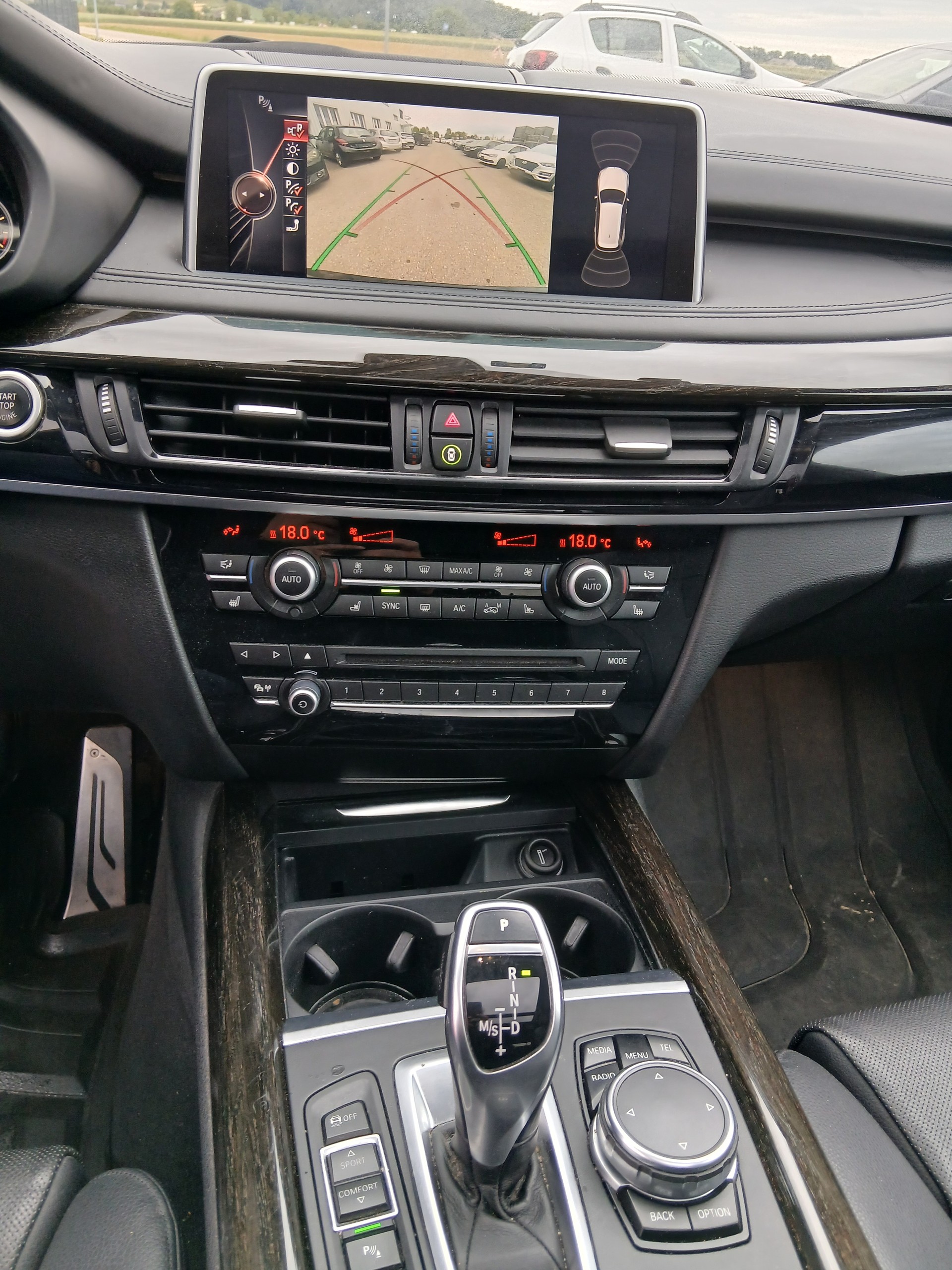 BMW X5 xDrive 50i Steptronic-image-4