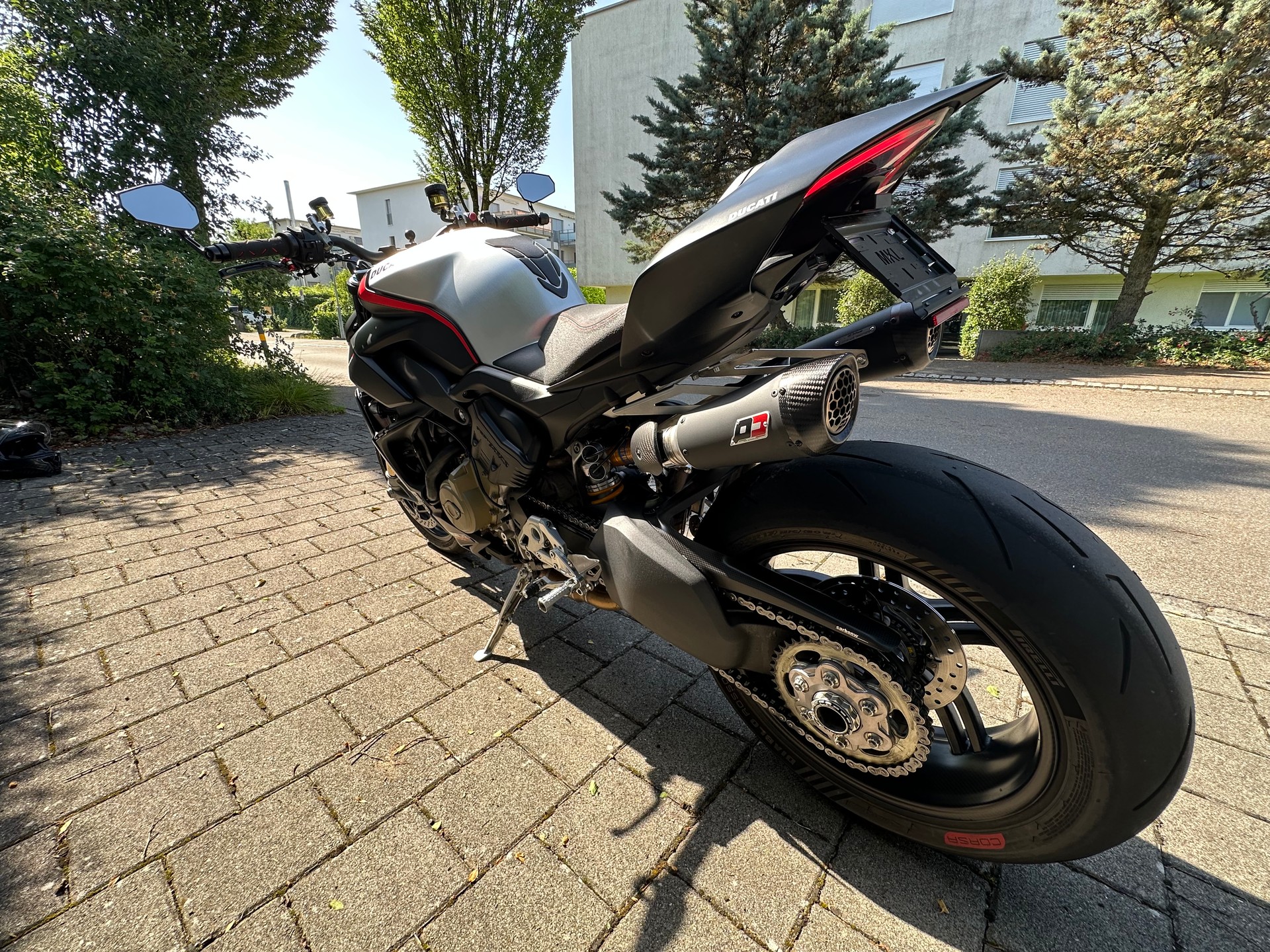 DUCATI Streetfighter V4 SP-image-3