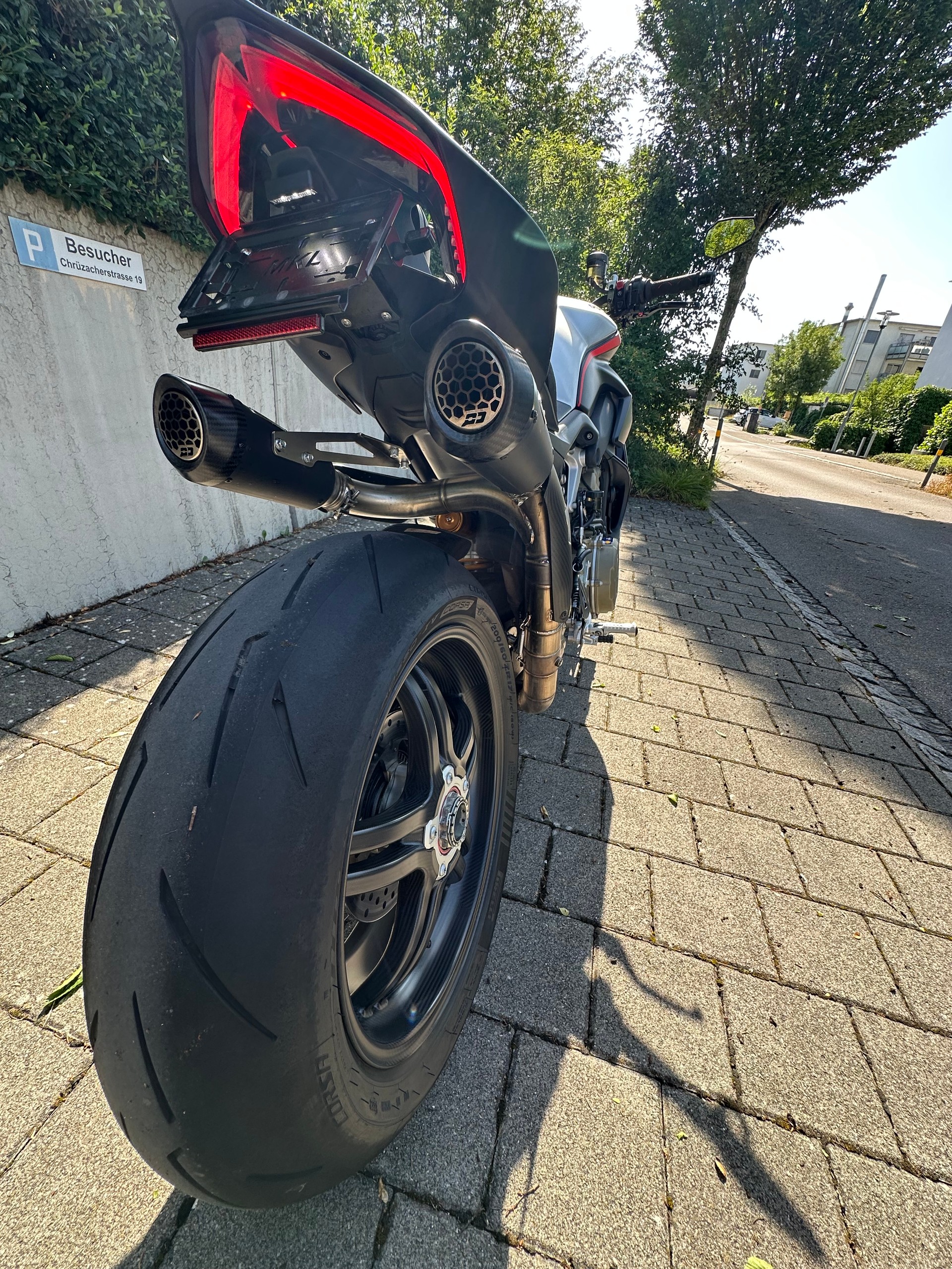 DUCATI Streetfighter V4 SP-image-2