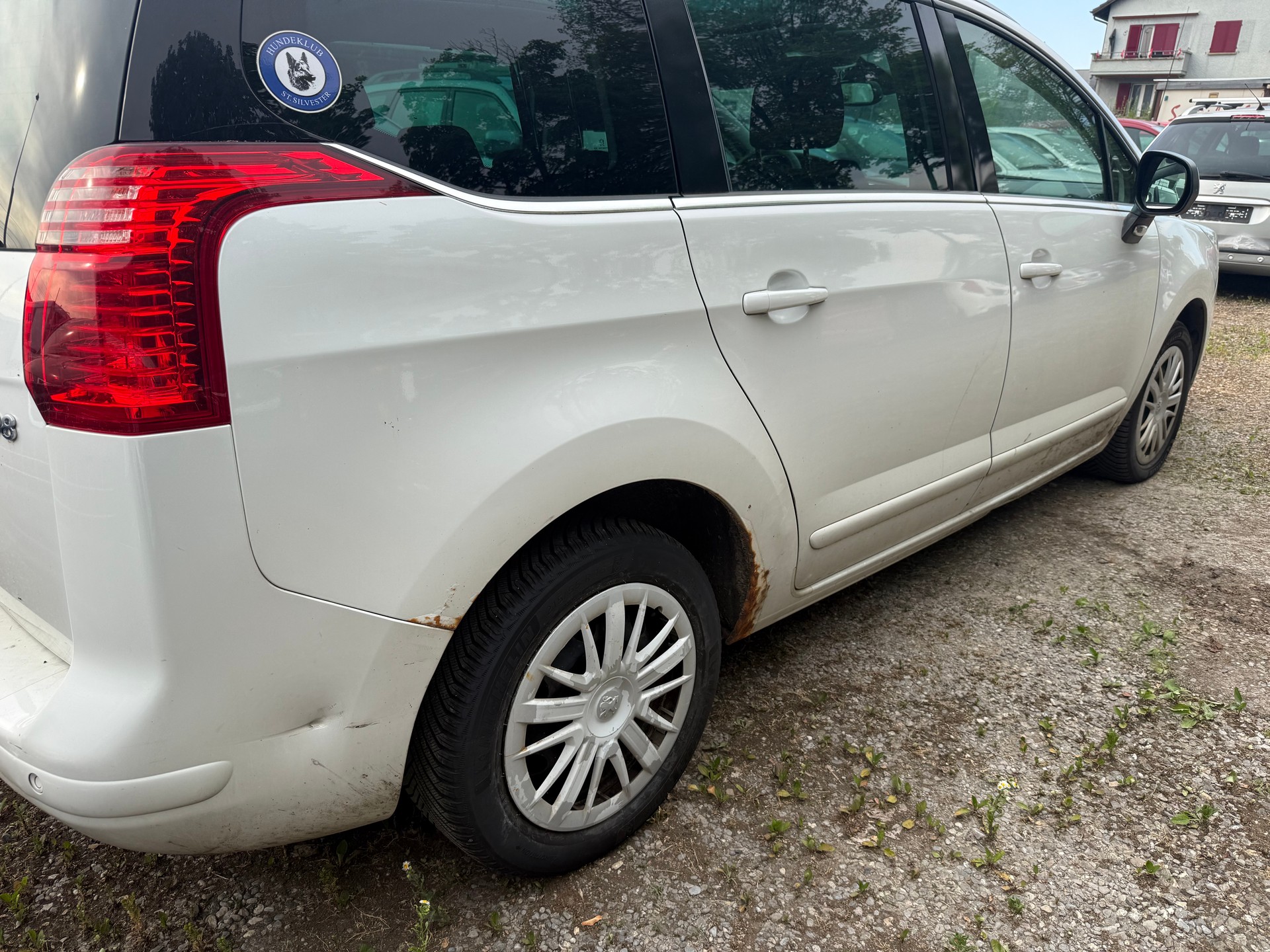 PEUGEOT 5008 2.0 HDI Sport-image-2