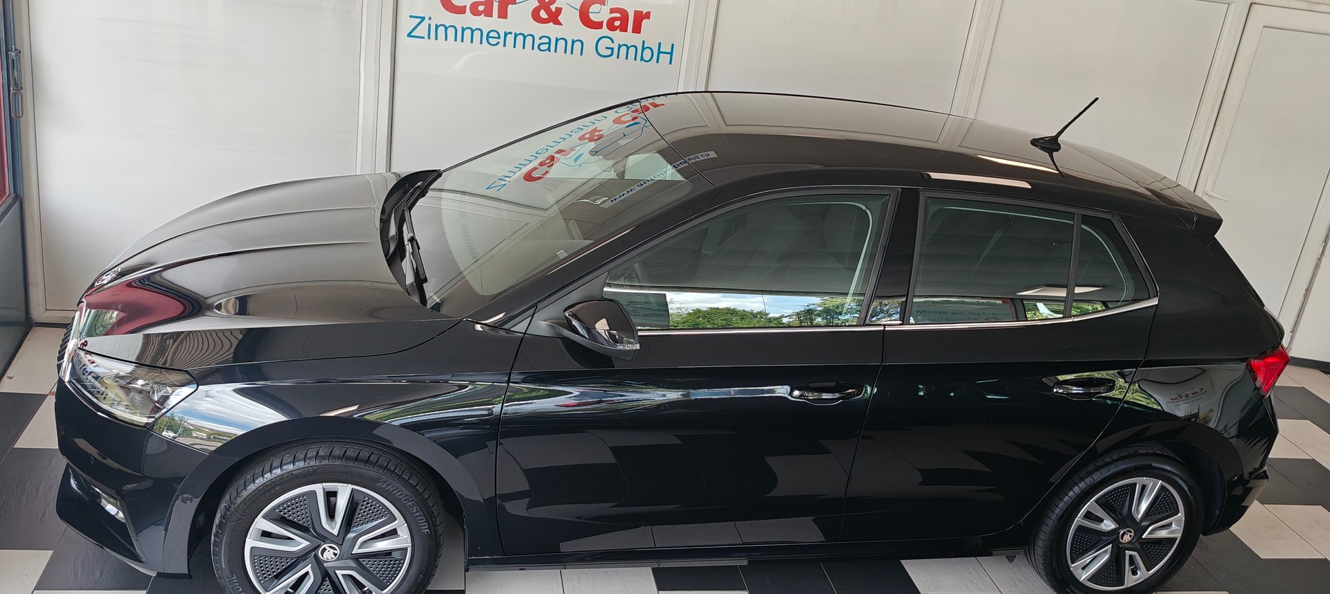 SKODA Fabia 1.0 TSI First Edition DSG-image-3