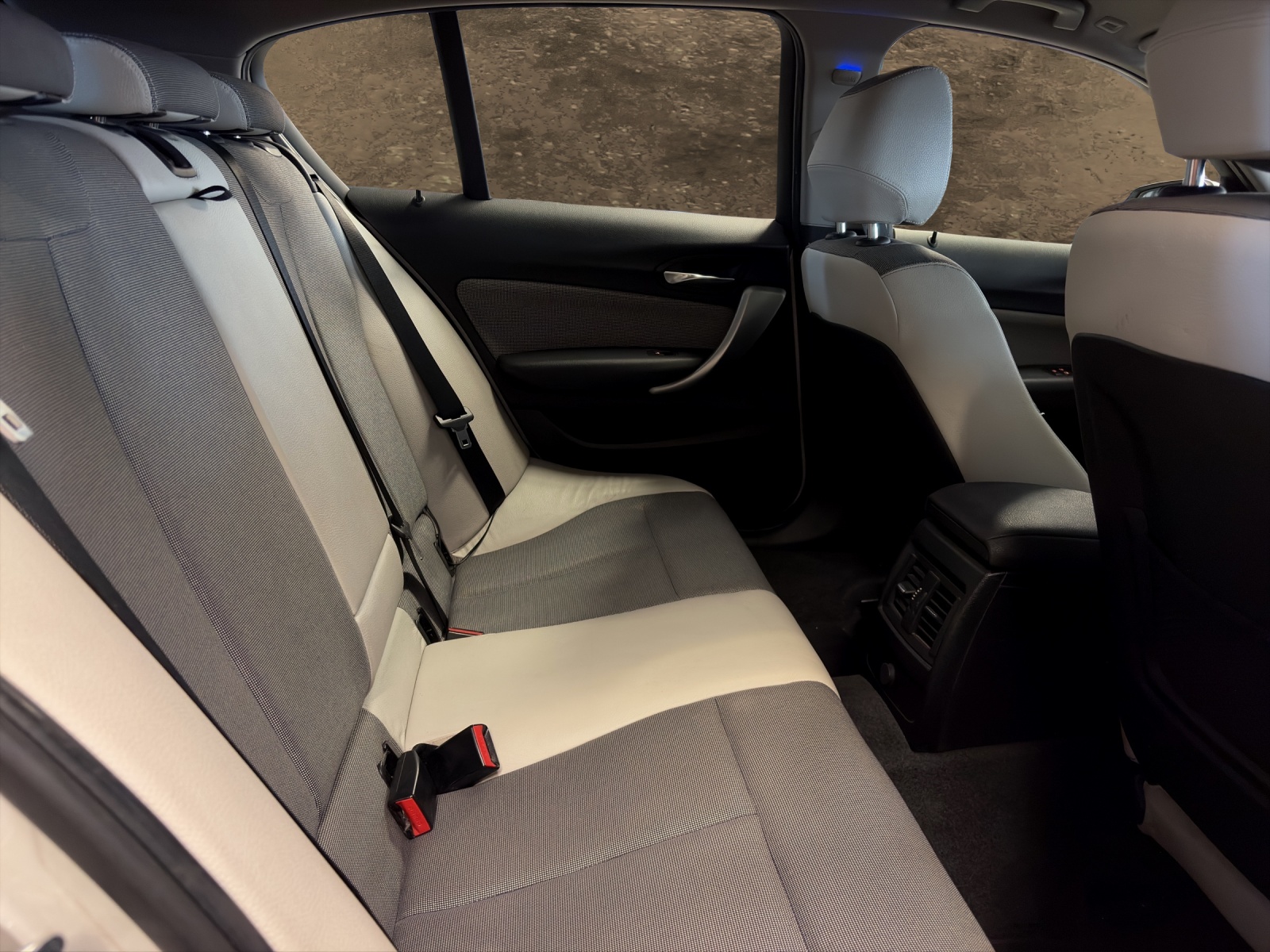 BMW 116i Sport Line Steptronic-image-10
