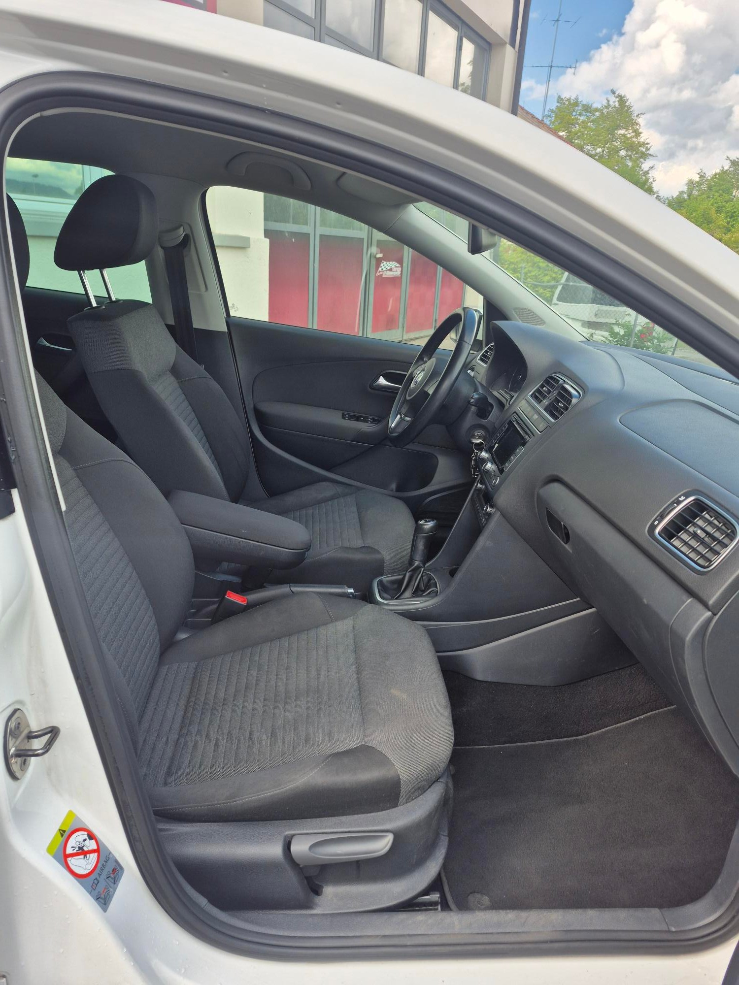 VW Polo 1.2 TSI Highline-image-14