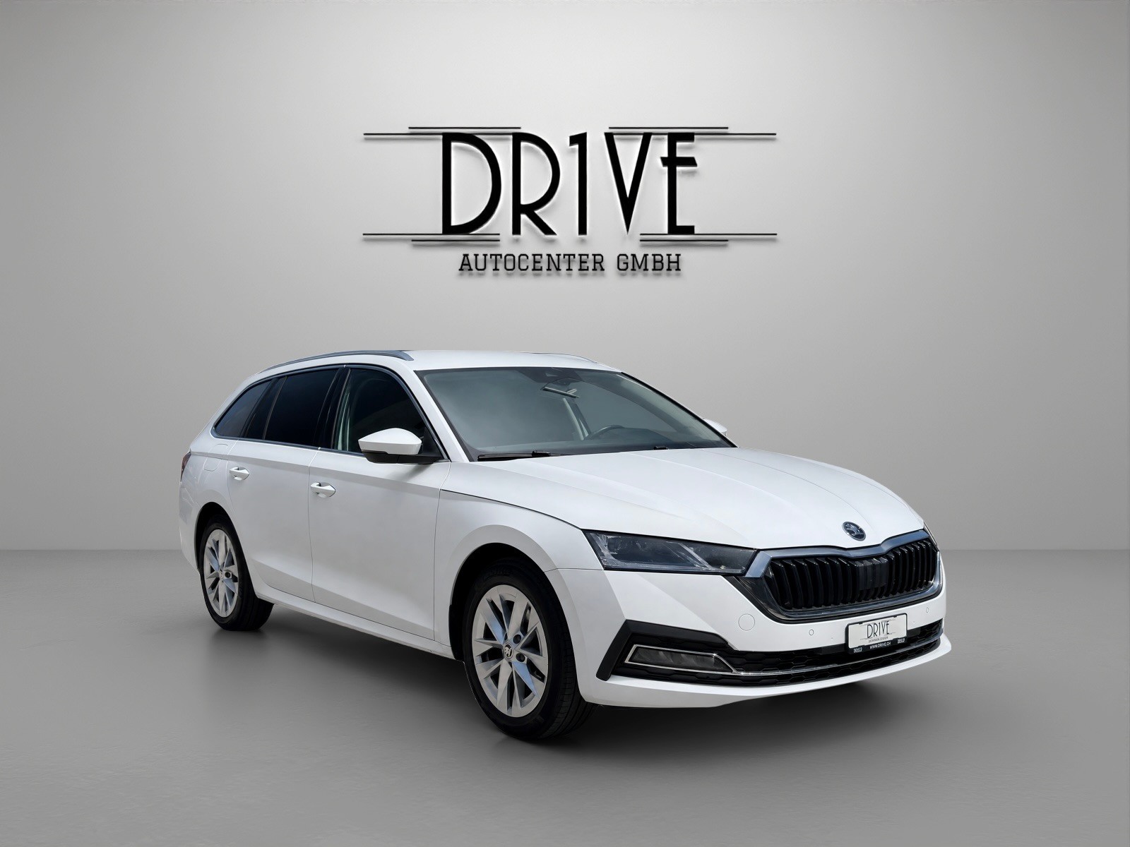 SKODA Octavia Combi 2.0 TDI DSG Ambition 4x4-showroom-element-2