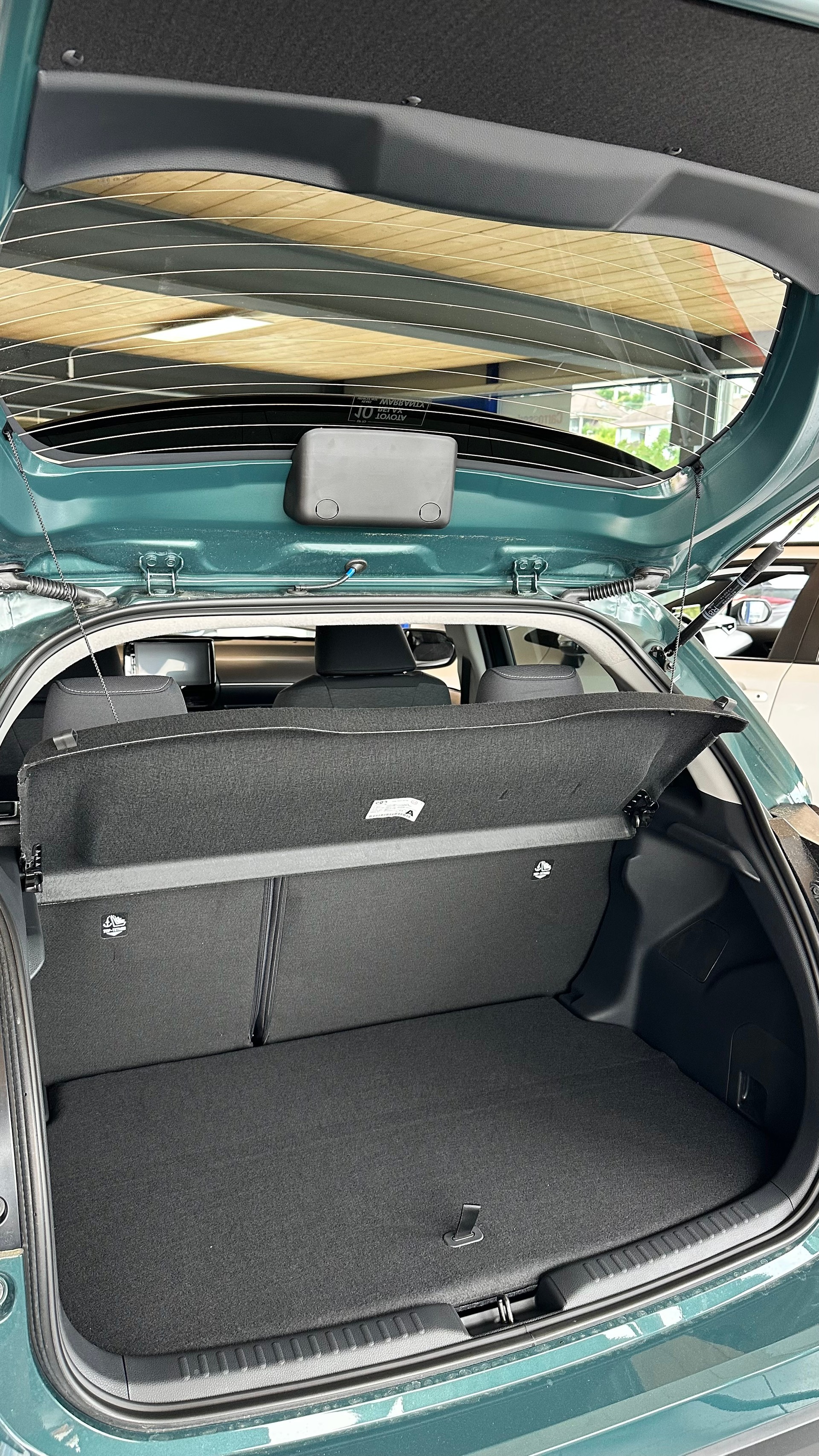 TOYOTA Yaris 1.5 Trend e-CVT-image-10