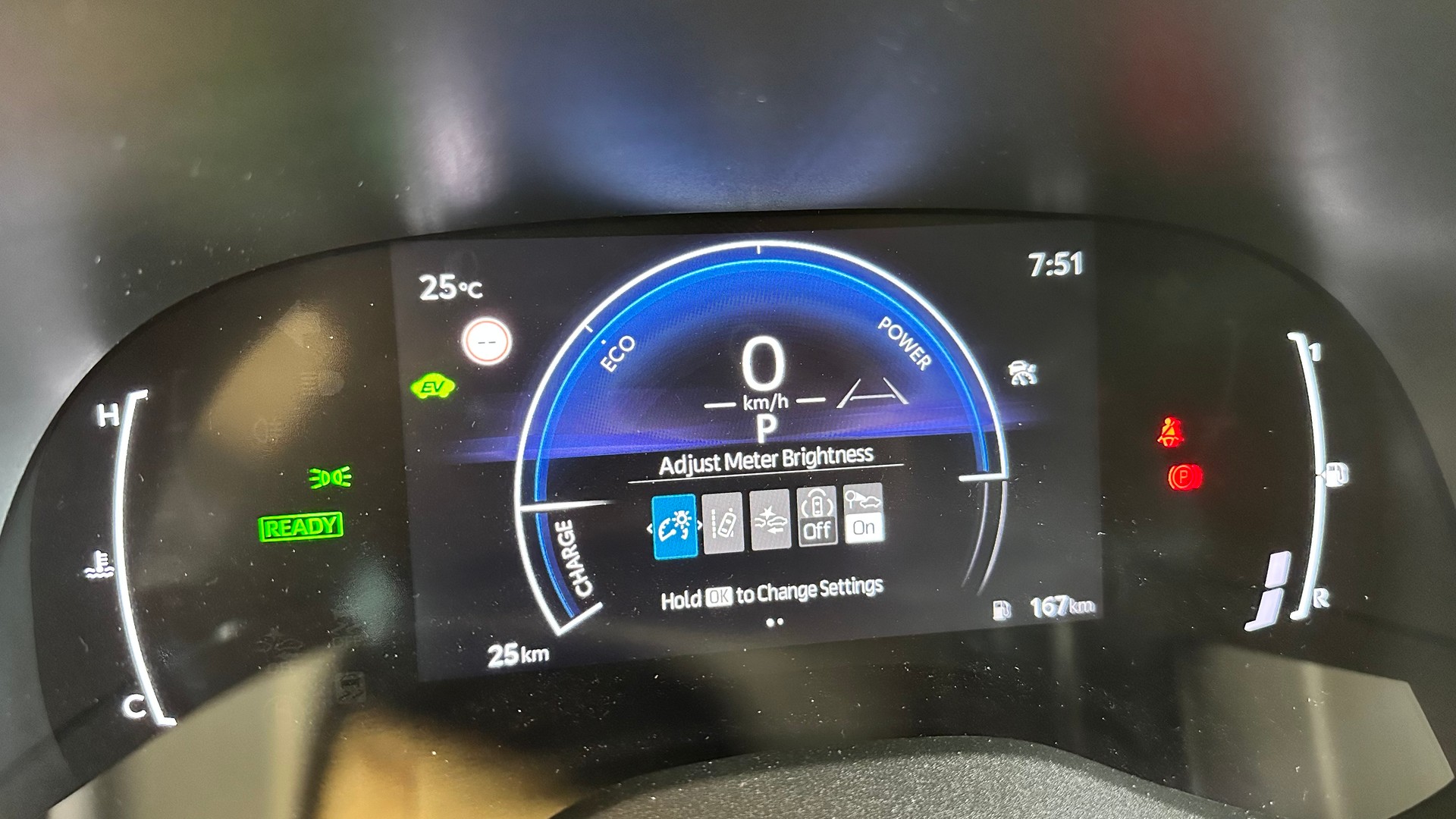 TOYOTA Yaris 1.5 Trend e-CVT-image-6
