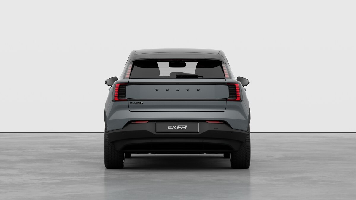 VOLVO EX 30 E60 Twin Ultra Performance Sw. Black Ed. AWD-image-5
