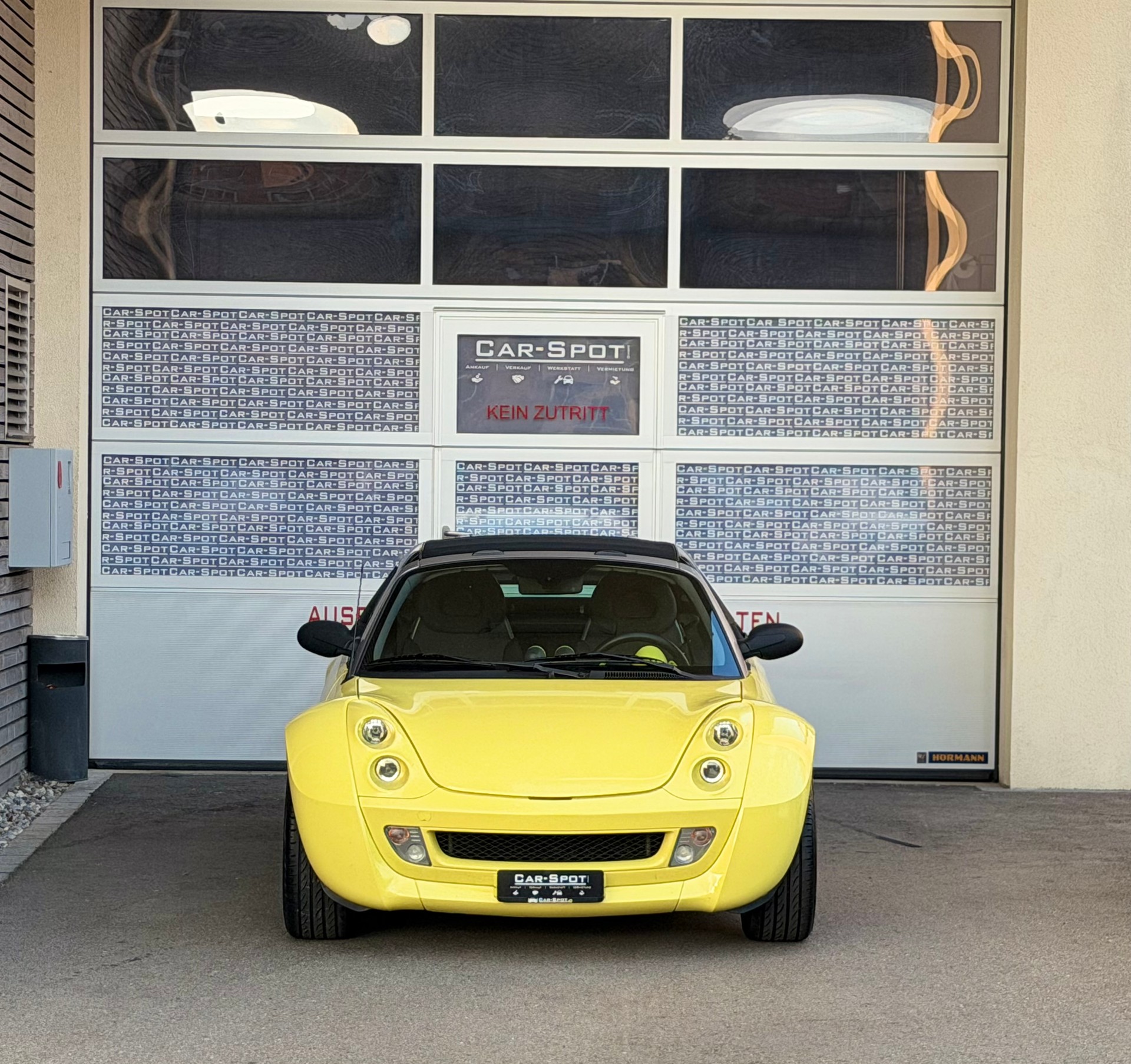 SMART roadster-coupé-showroom-element-2