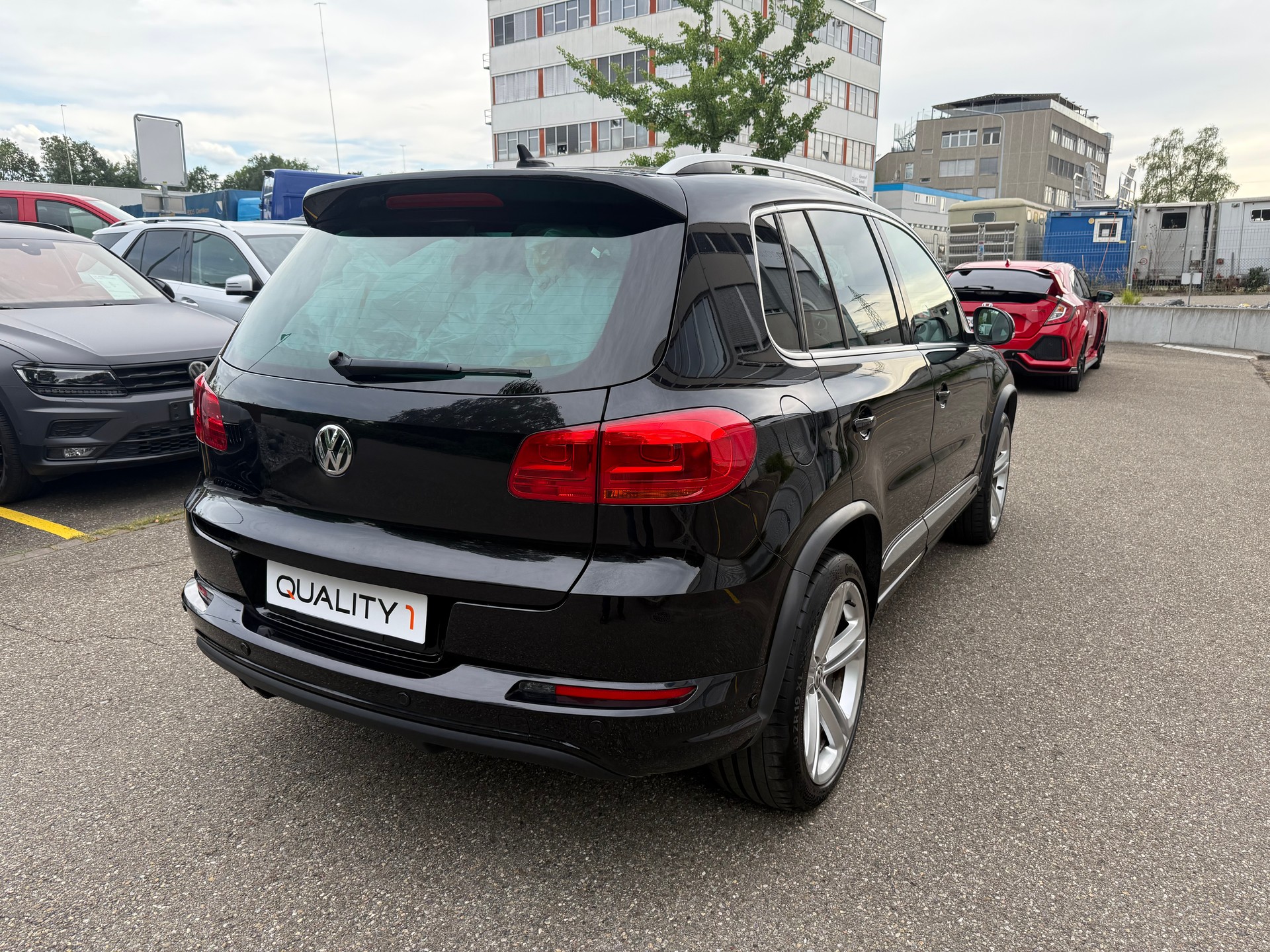 VW Tiguan 2.0 TSI Cup R-Line 4Motion DSG-image-5