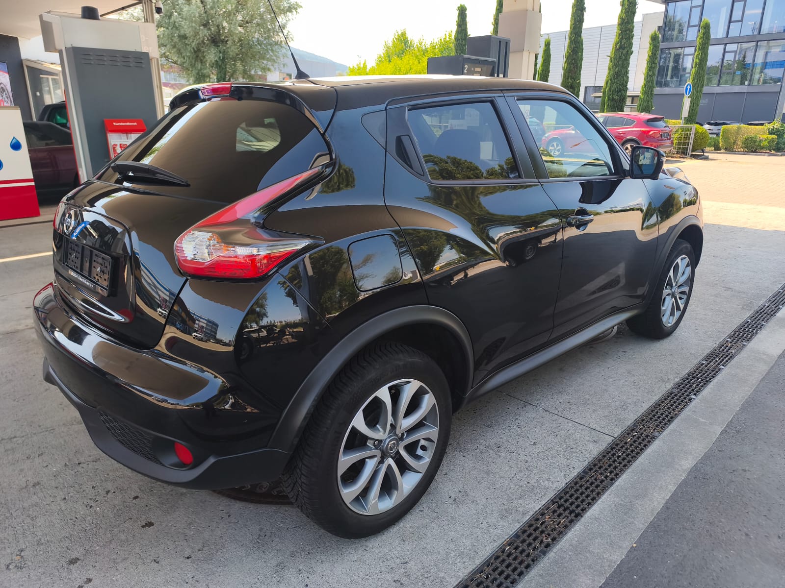 NISSAN Juke 1.6 tekna Xtronic CVT-showroom-element-3