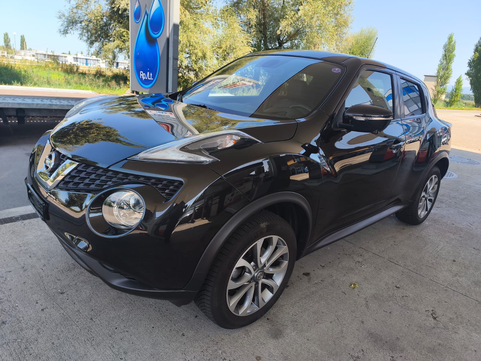 NISSAN Juke 1.6 tekna Xtronic CVT-showroom-element-1