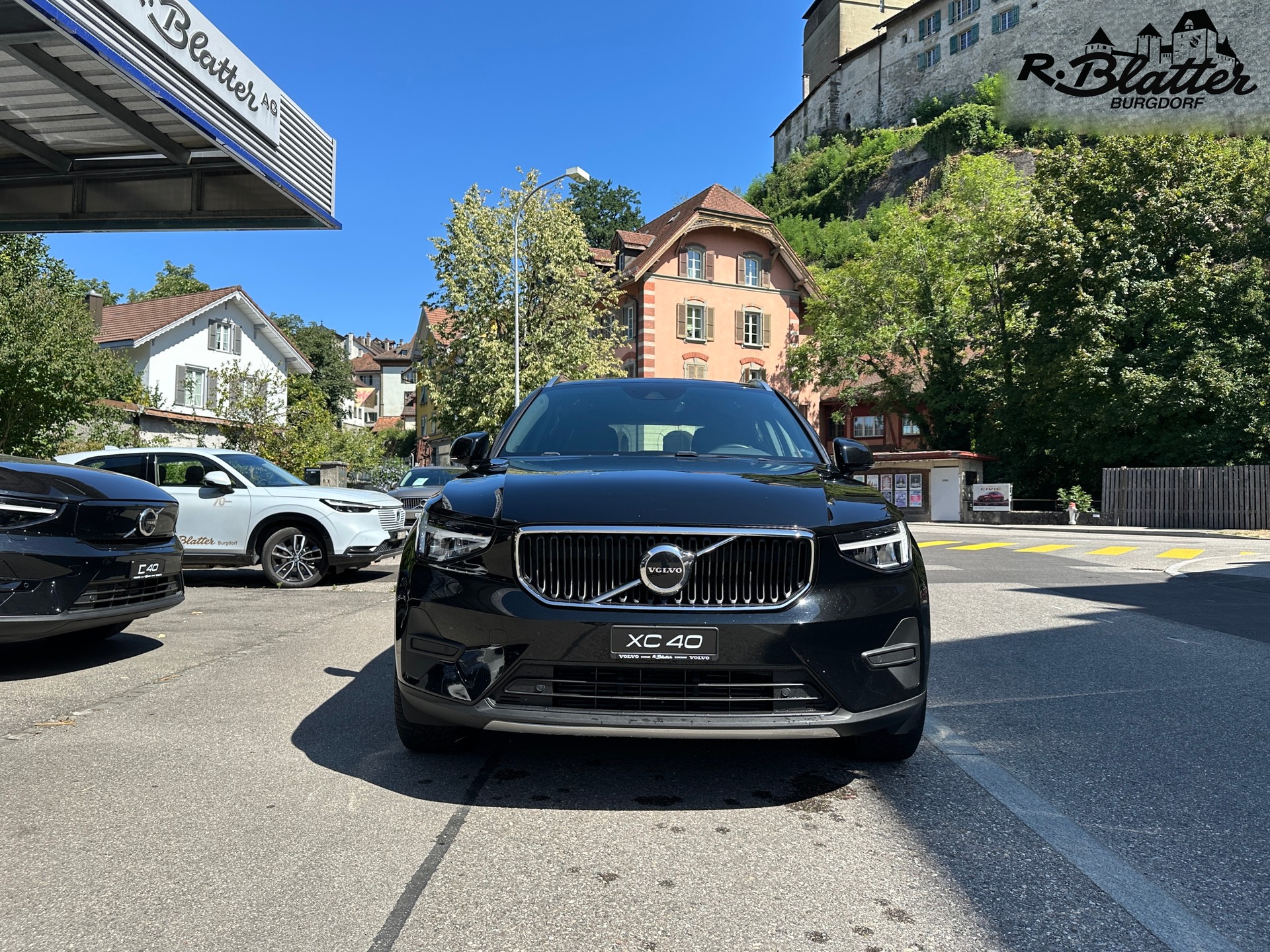 VOLVO XC40 T2 Core Geartronic-showroom-element-1