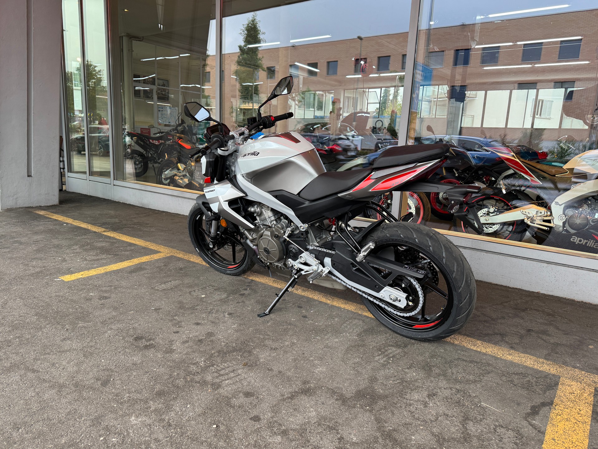 APRILIA Tuono 457 (35kW) E5+-image-8