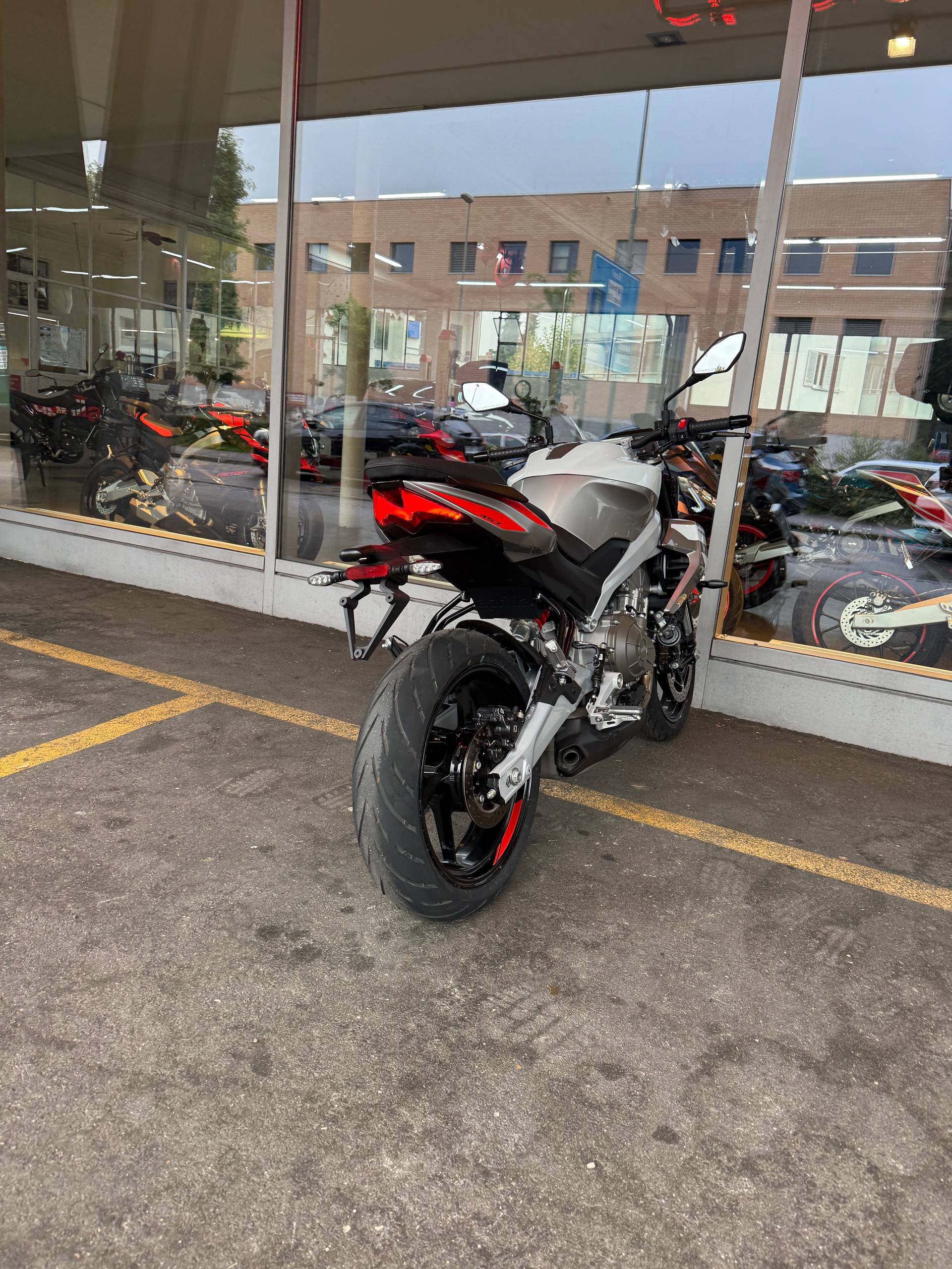 APRILIA Tuono 457 (35kW) E5+-image-11