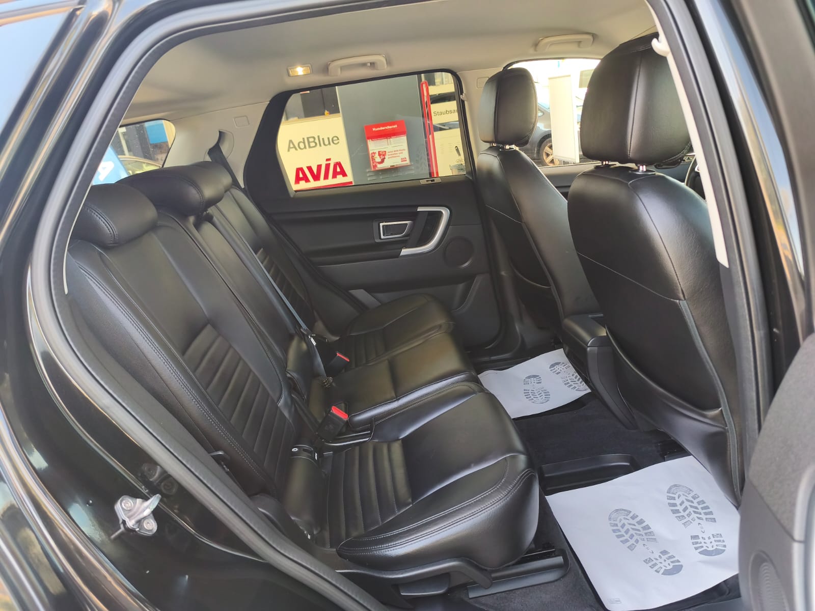 LAND ROVER Discovery Sport 2.0 TD4 HSE Luxury AT9-image-11