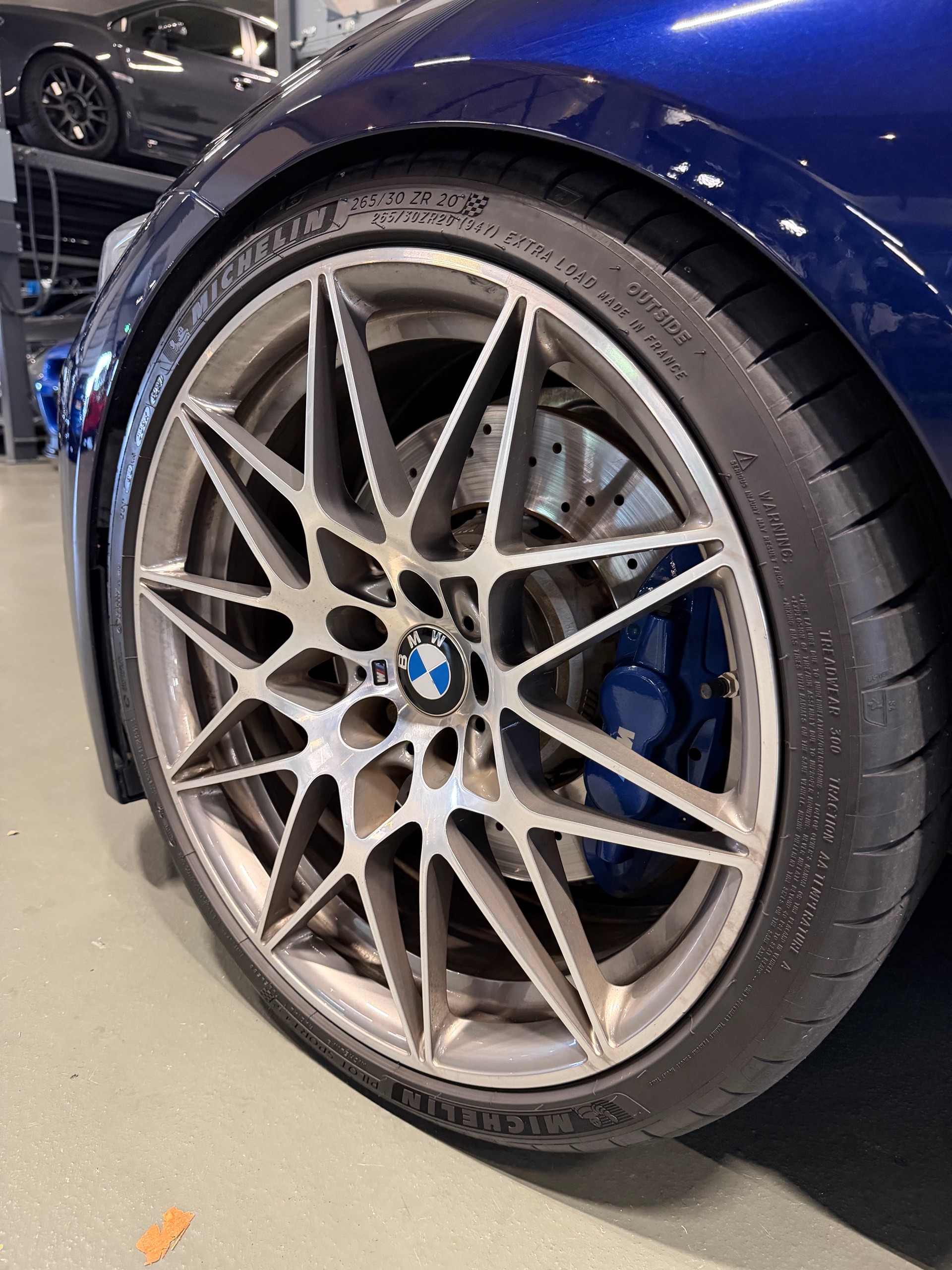 BMW M3 Competition Drivelogic *Tanzanite-Grail*-image-7