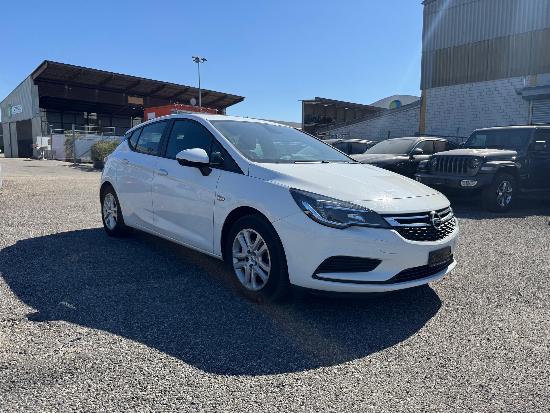 OPEL Astra 1.0i Turbo Enjoy Easytronic-image-5