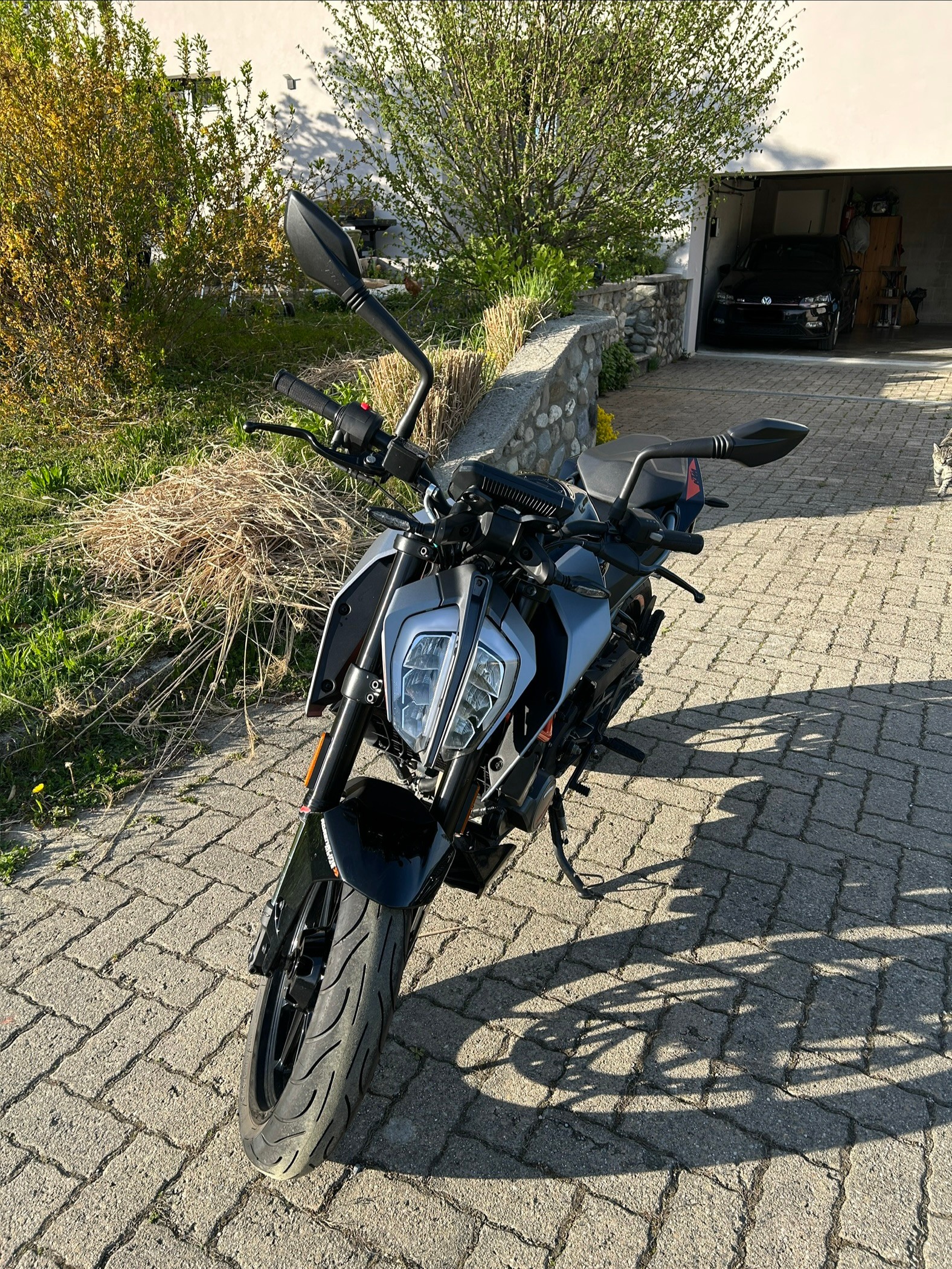 KTM 125 Duke 2021-image-2