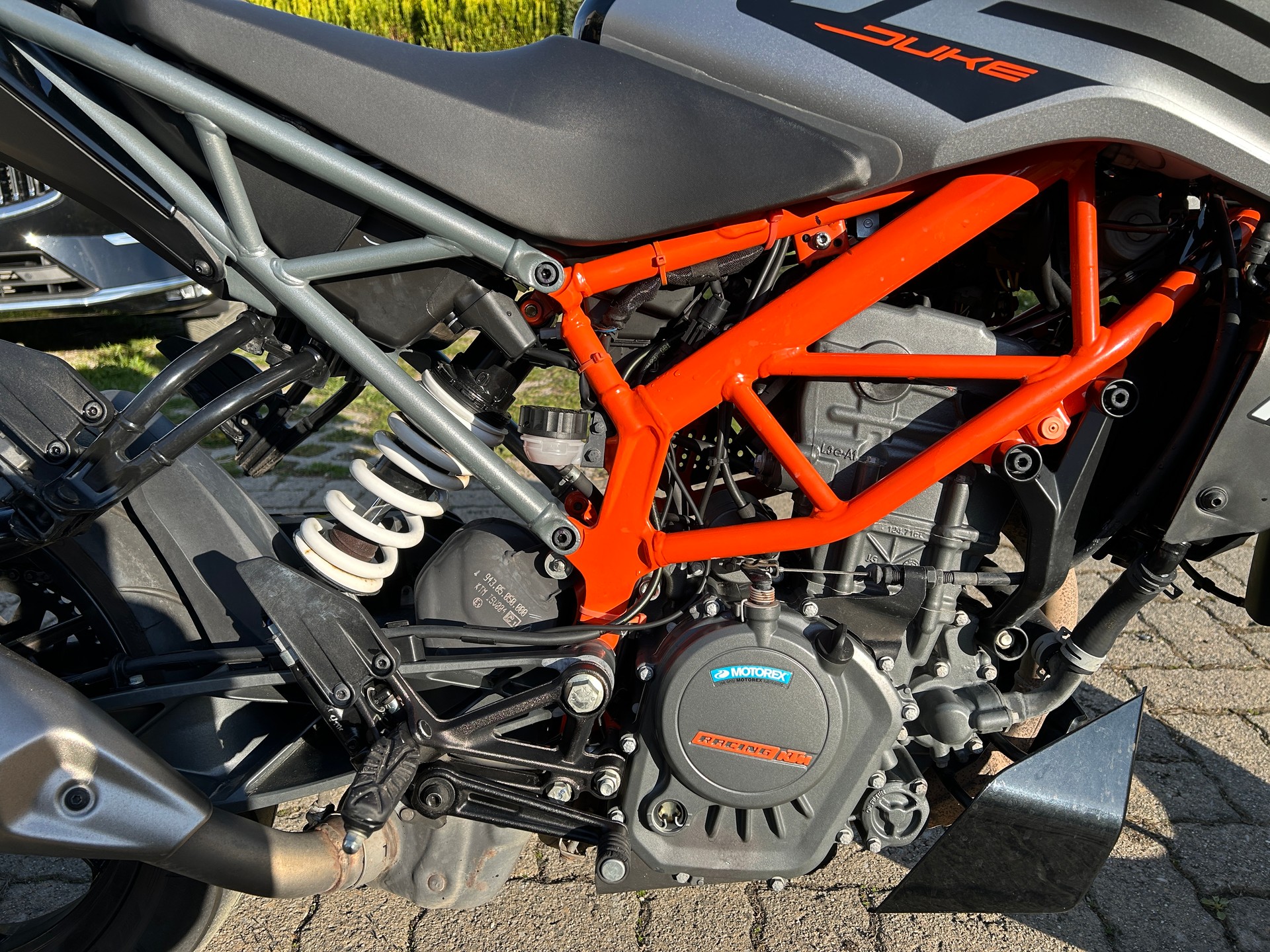 KTM 125 Duke 2021-image-4