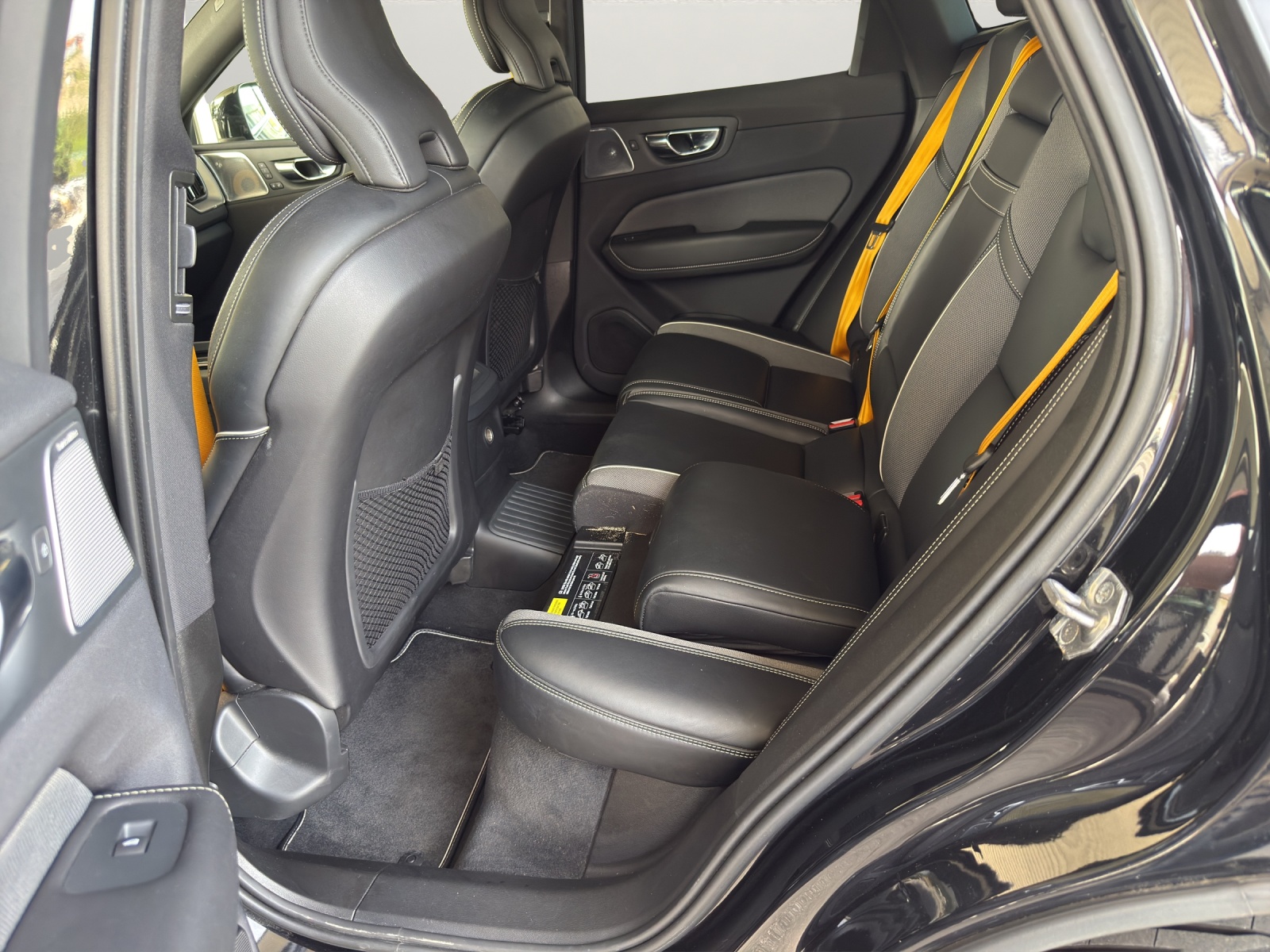 VOLVO XC60 T8 eAWD Polestar Geartronic-image-12