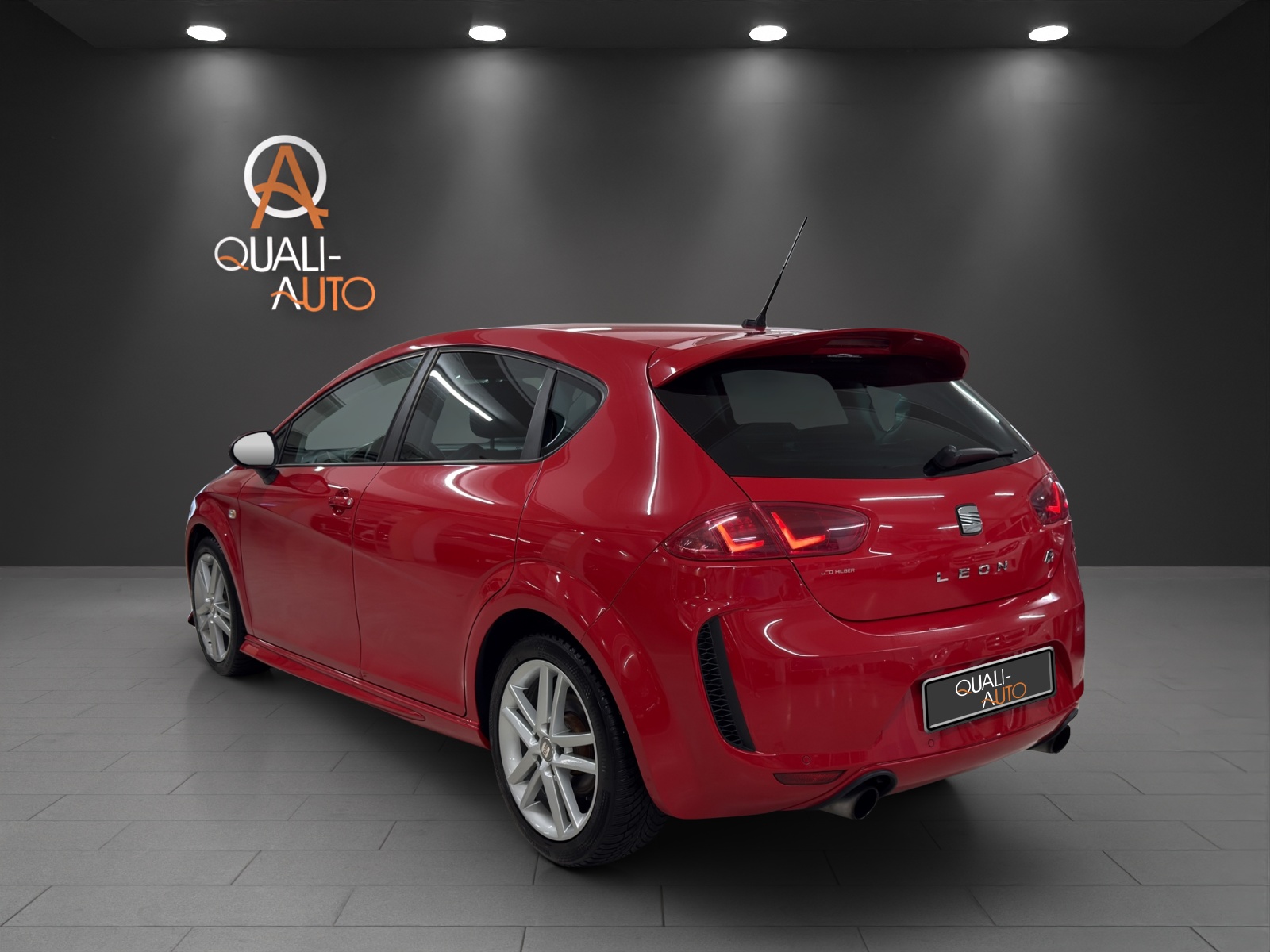 SEAT Leon 2.0 TSI FR DSG-showroom-element-3