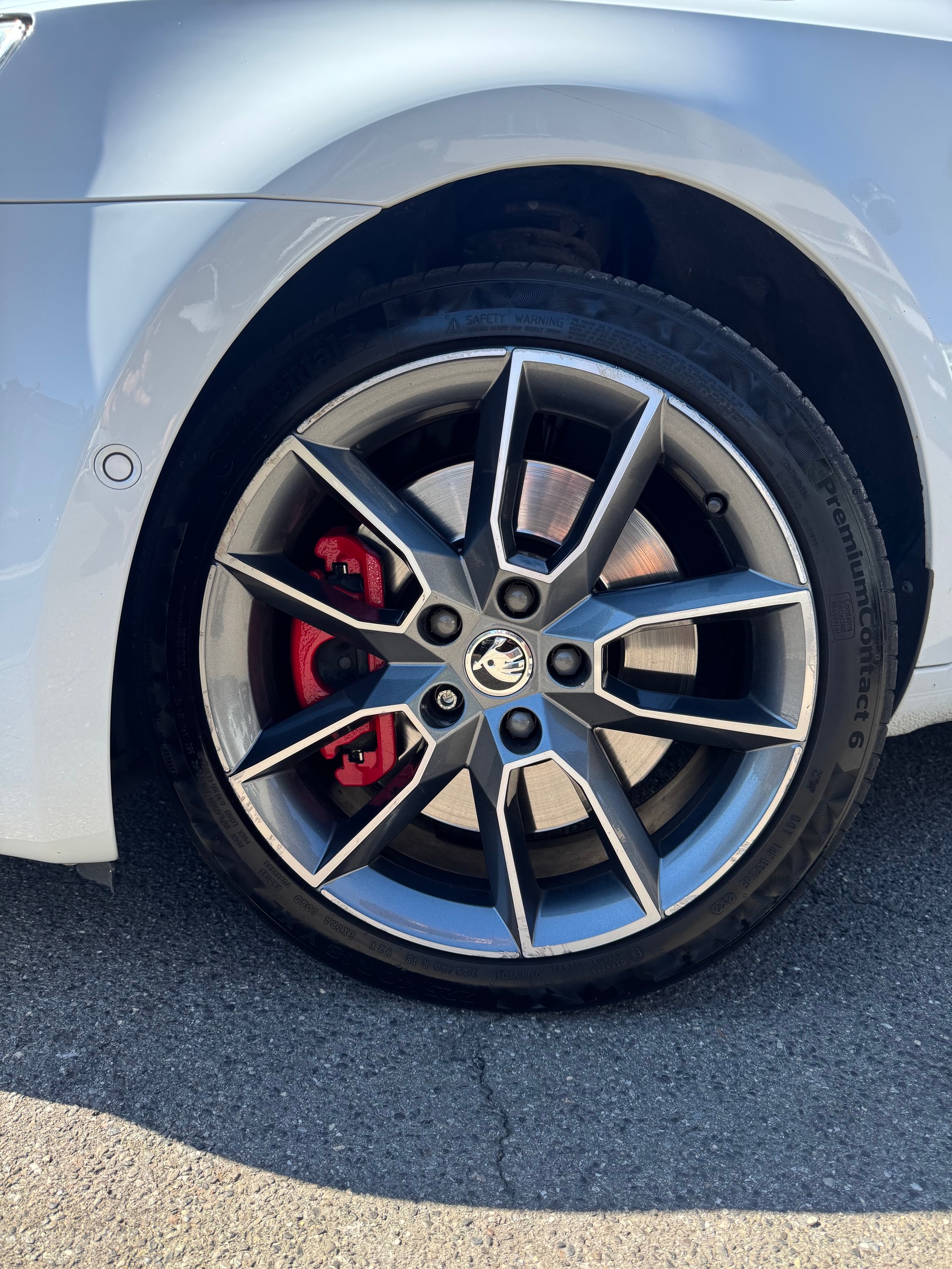 SKODA Octavia Combi 2.0 TSI RS DSG-showroom-element-1