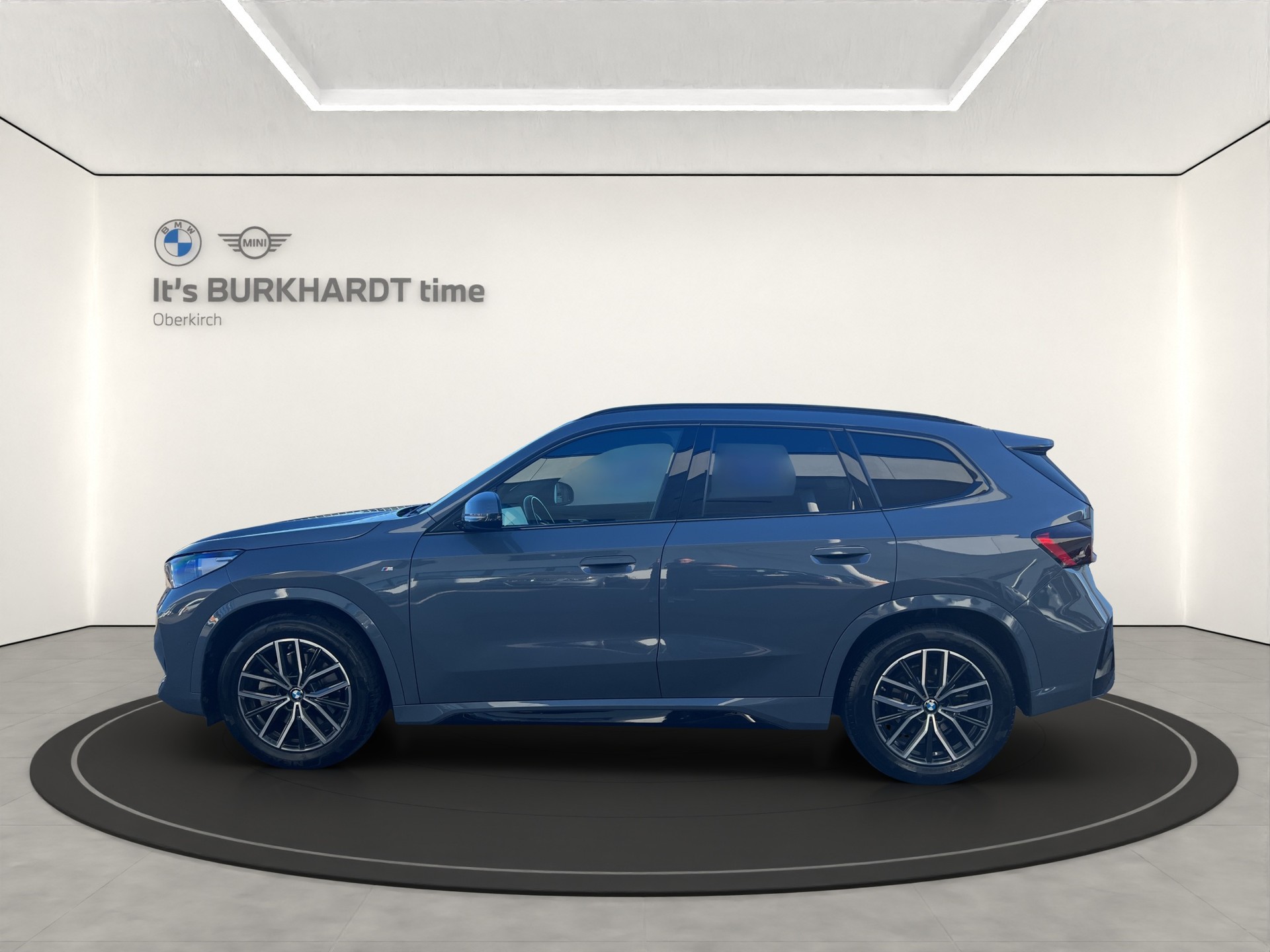 BMW X1 xDrive 23d 48V M Sport-showroom-element-1