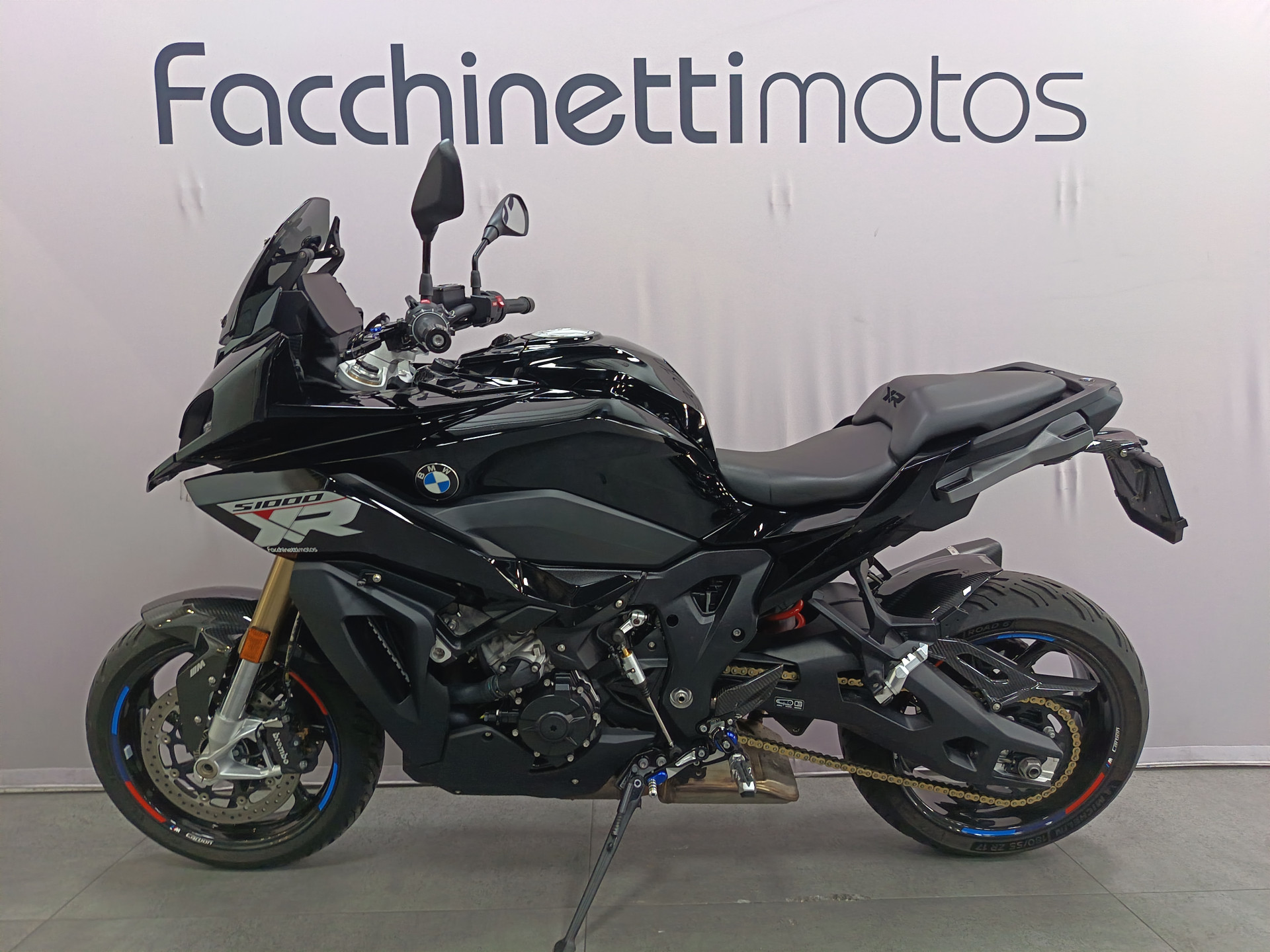 BMW S 1000 XR *** Carbon Pack + Killed Parts Pack ***-image-1