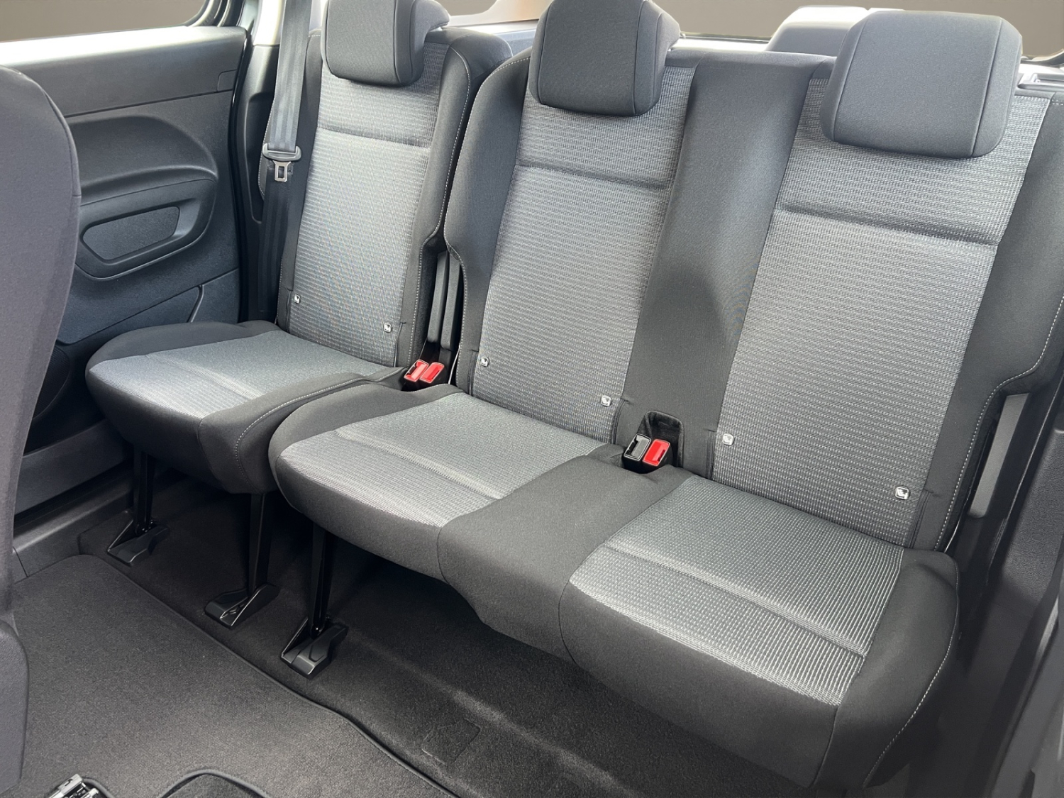 TOYOTA Proace City Verso L2 1.2 110 Comfort-image-16