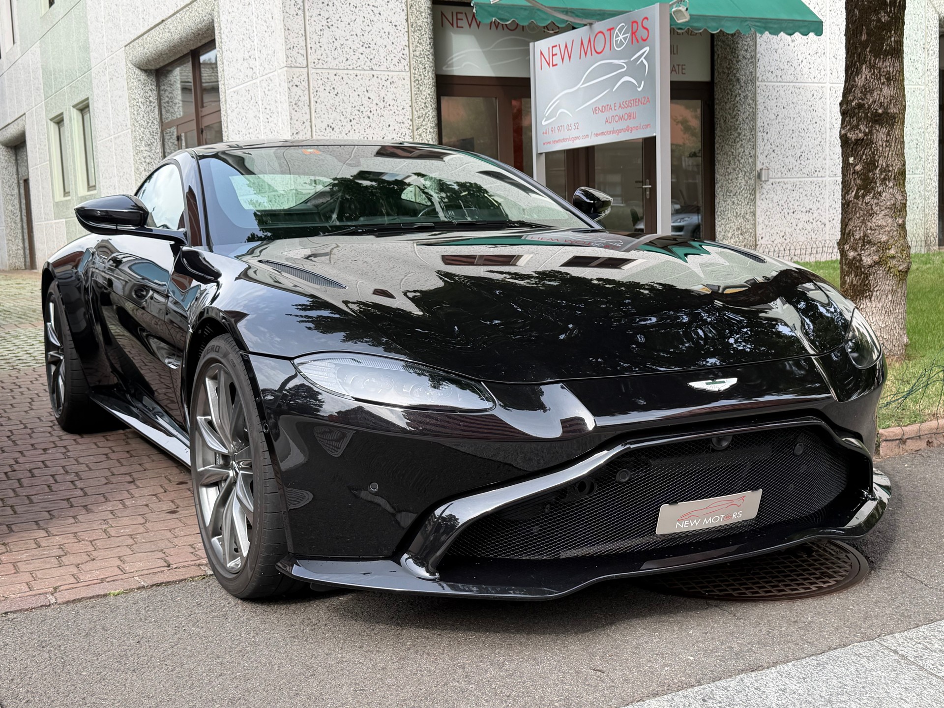 ASTON MARTIN V8 Vantage 4.0 Coupé