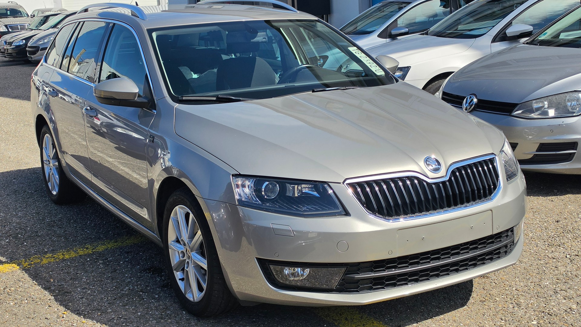 SKODA Octavia Combi 1.8 TSI Swiss Joy 4x4 DSG-showroom-element-1