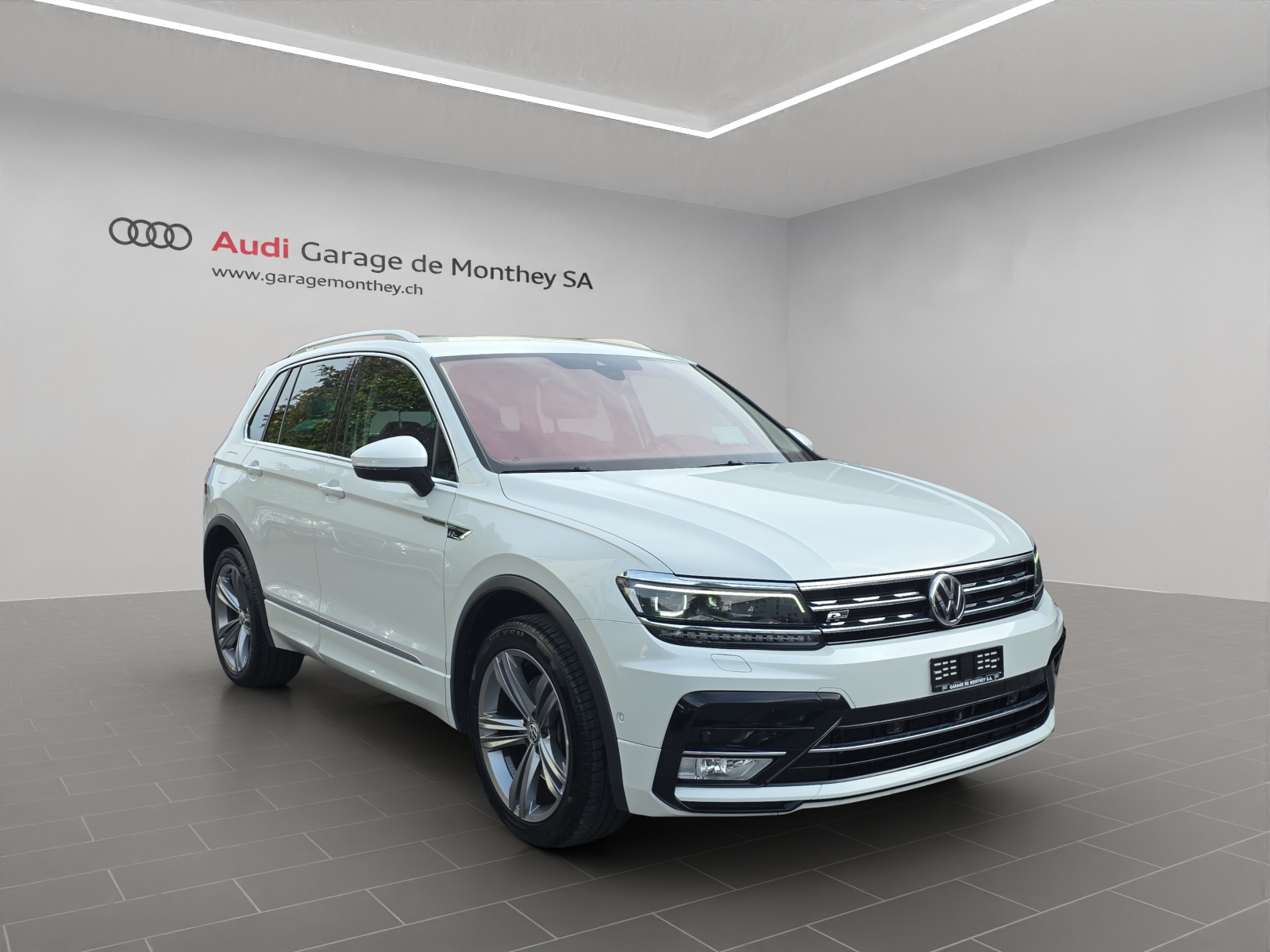 VW Tiguan 2.0TSI Highline 4Motion DSG-image-2