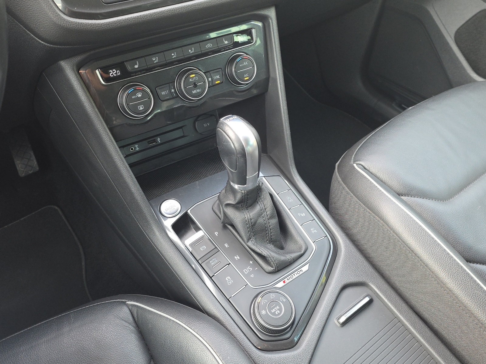 VW Tiguan 2.0TSI Highline 4Motion DSG-image-14