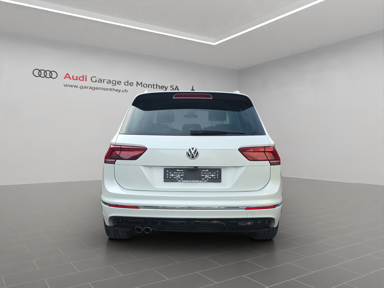 VW Tiguan 2.0TSI Highline 4Motion DSG-image-4