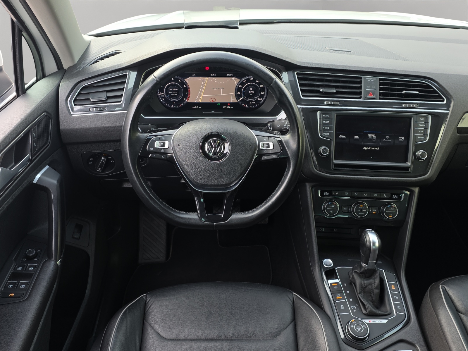 VW Tiguan 2.0TSI Highline 4Motion DSG-image-10