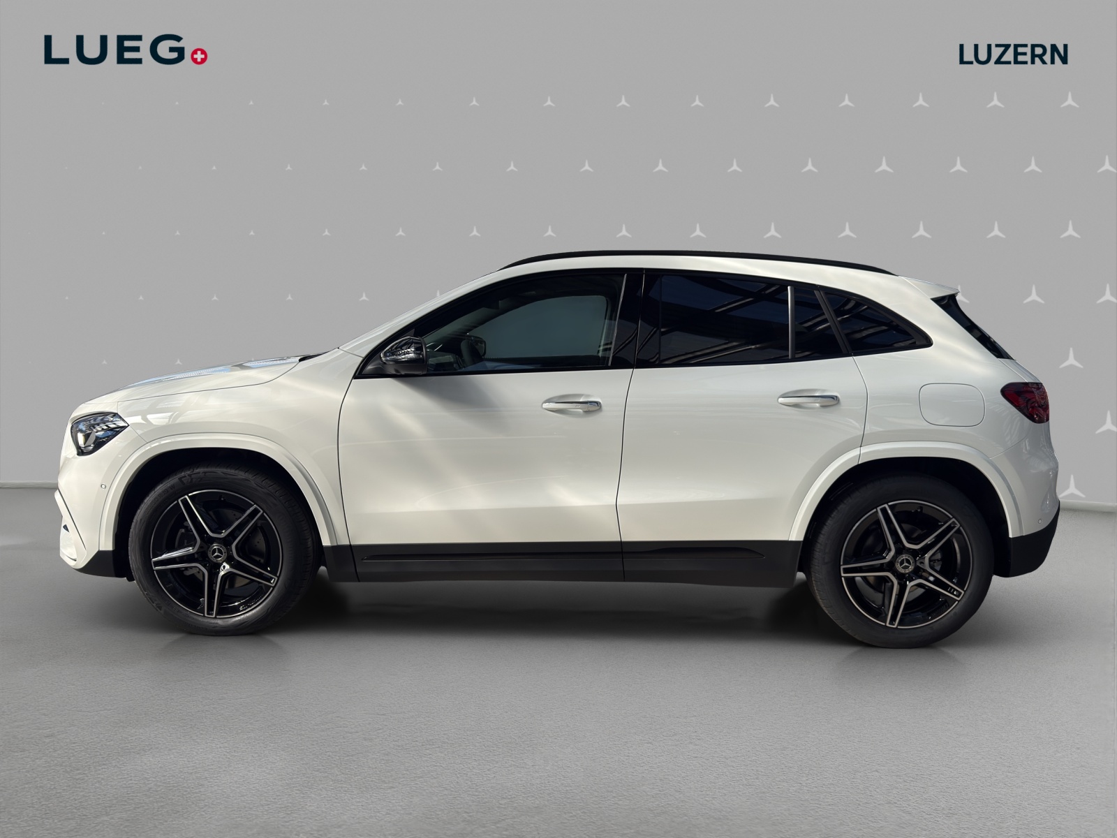 MERCEDES-BENZ GLA 200 Night Star 7G-DCT-image-1