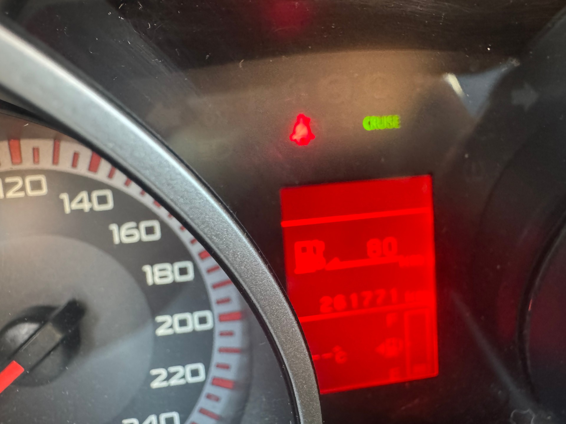 PEUGEOT 4007 2.2 HDi Platinum Edition-image-9