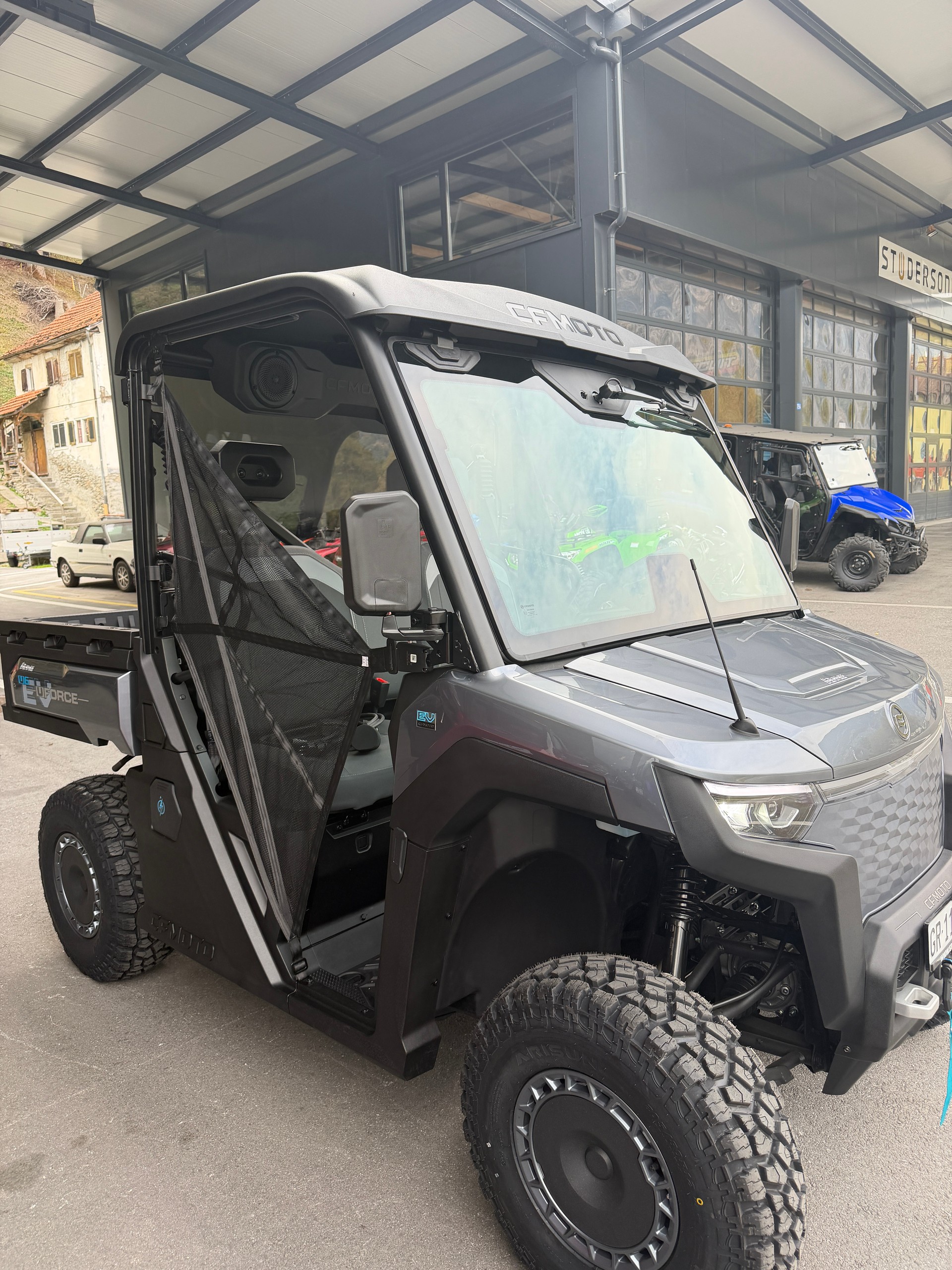 CF MOTO U6 EV-image-2